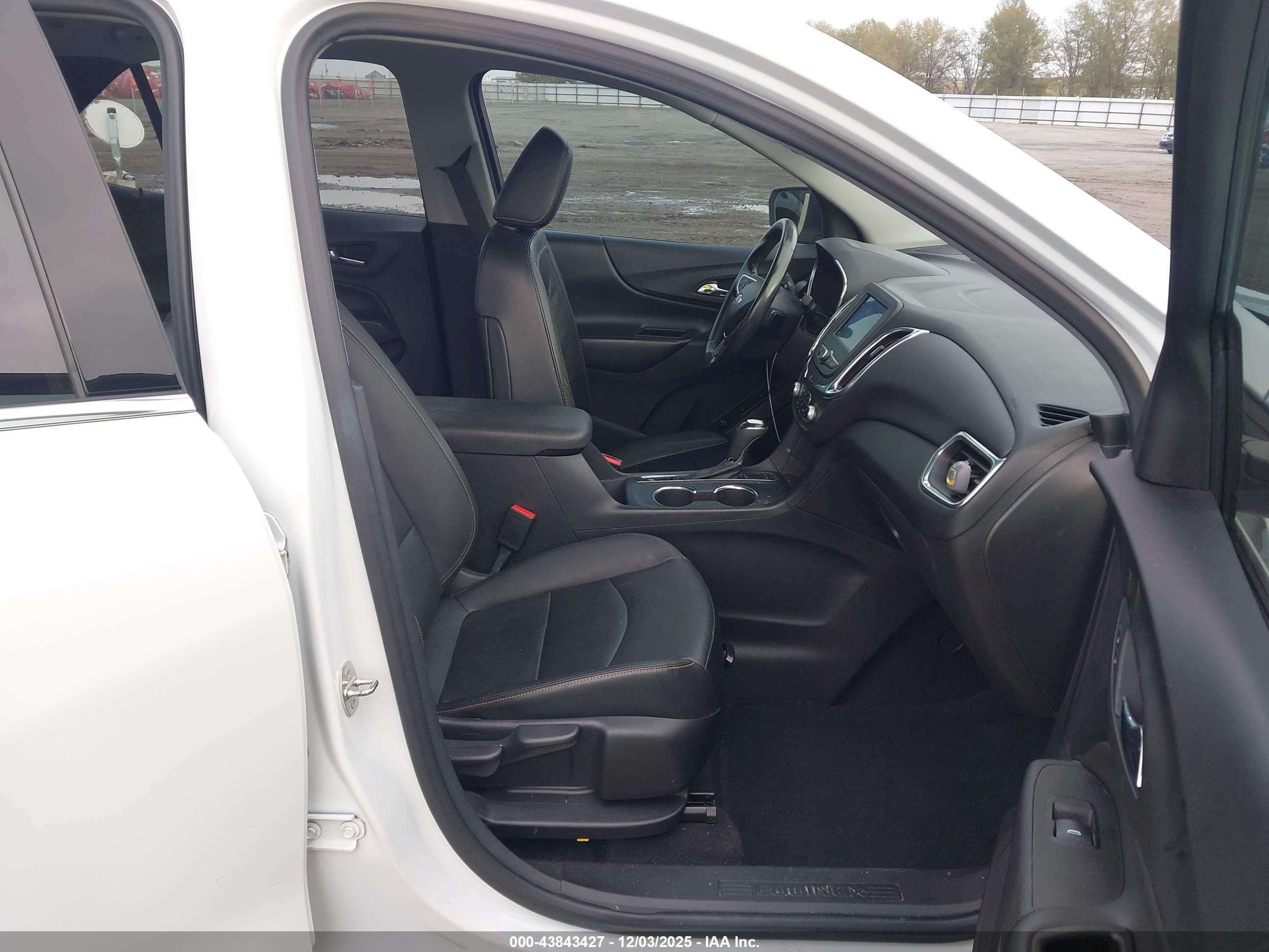 CHEVROLET EQUINOX image 5