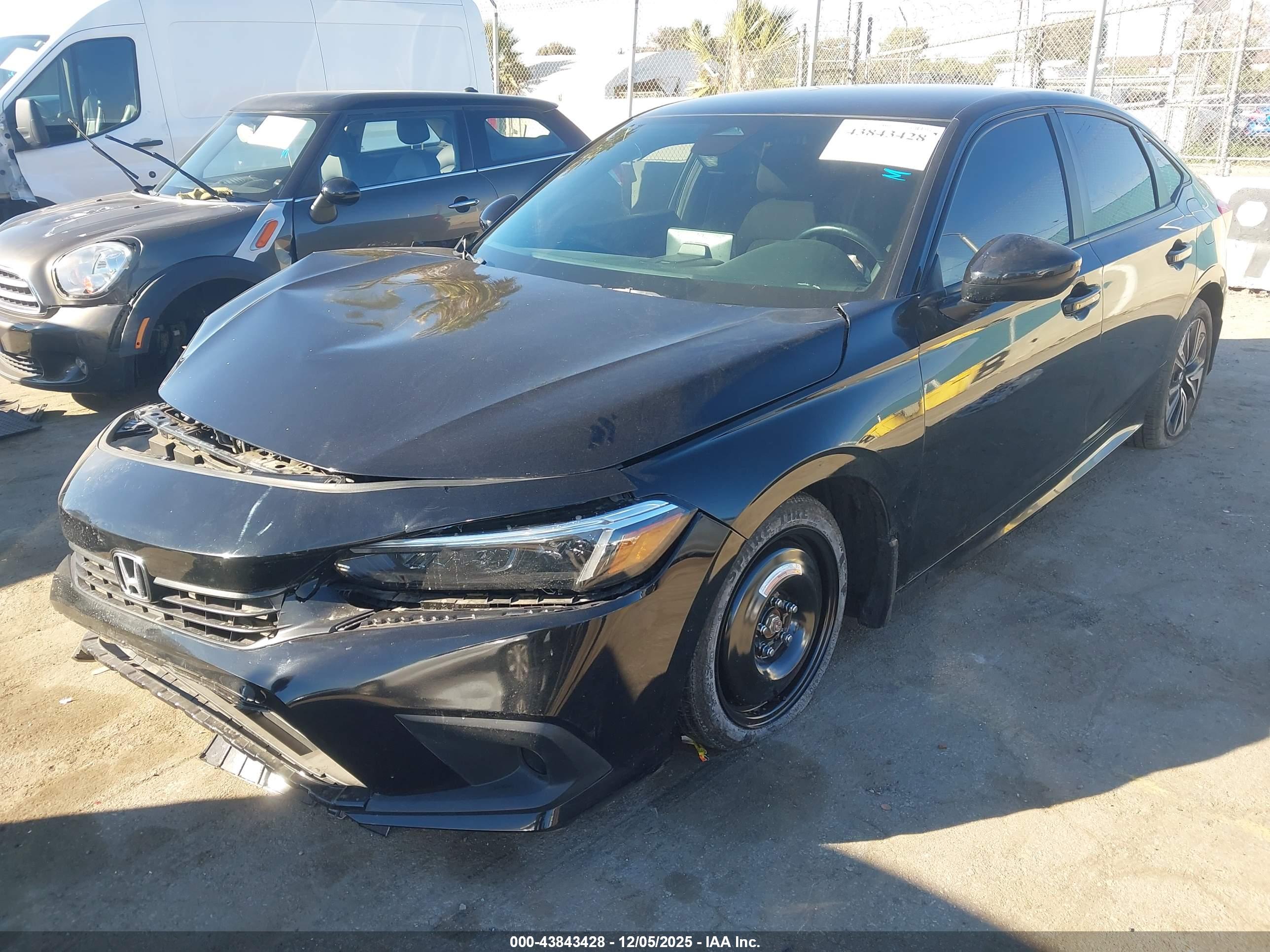 HONDA CIVIC image 2