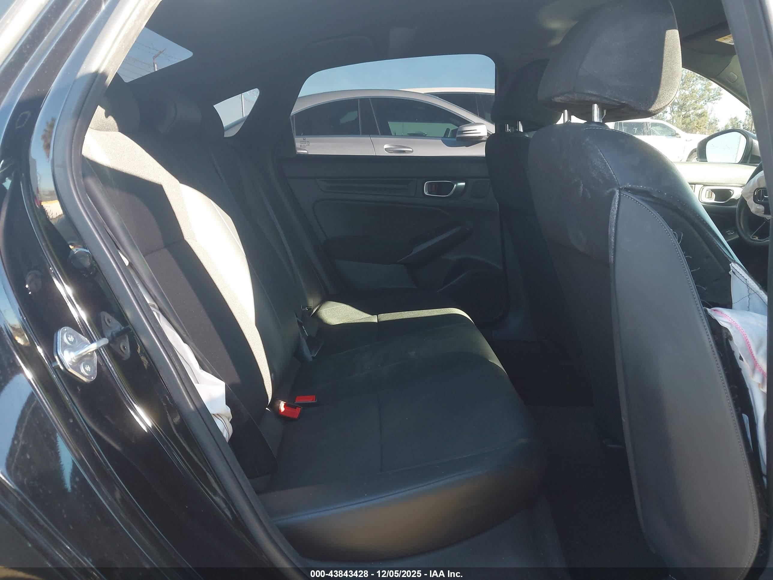 HONDA CIVIC image 8