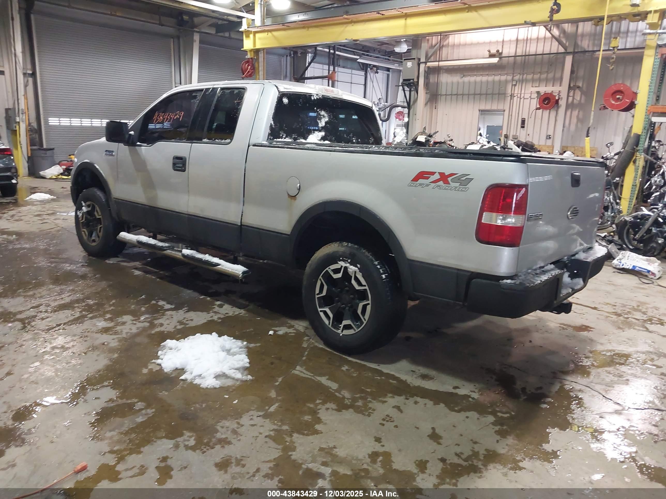 FORD F-150 image 3