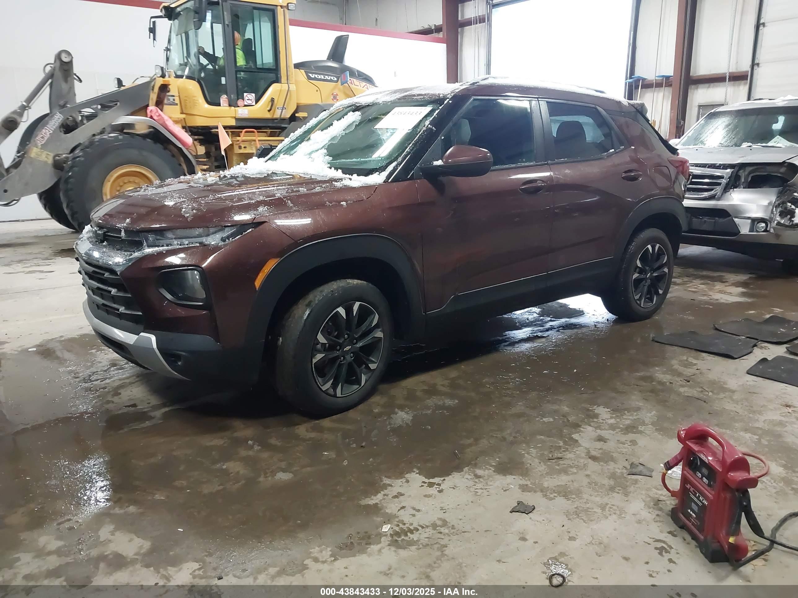 CHEVROLET TRAILBLAZER image 2