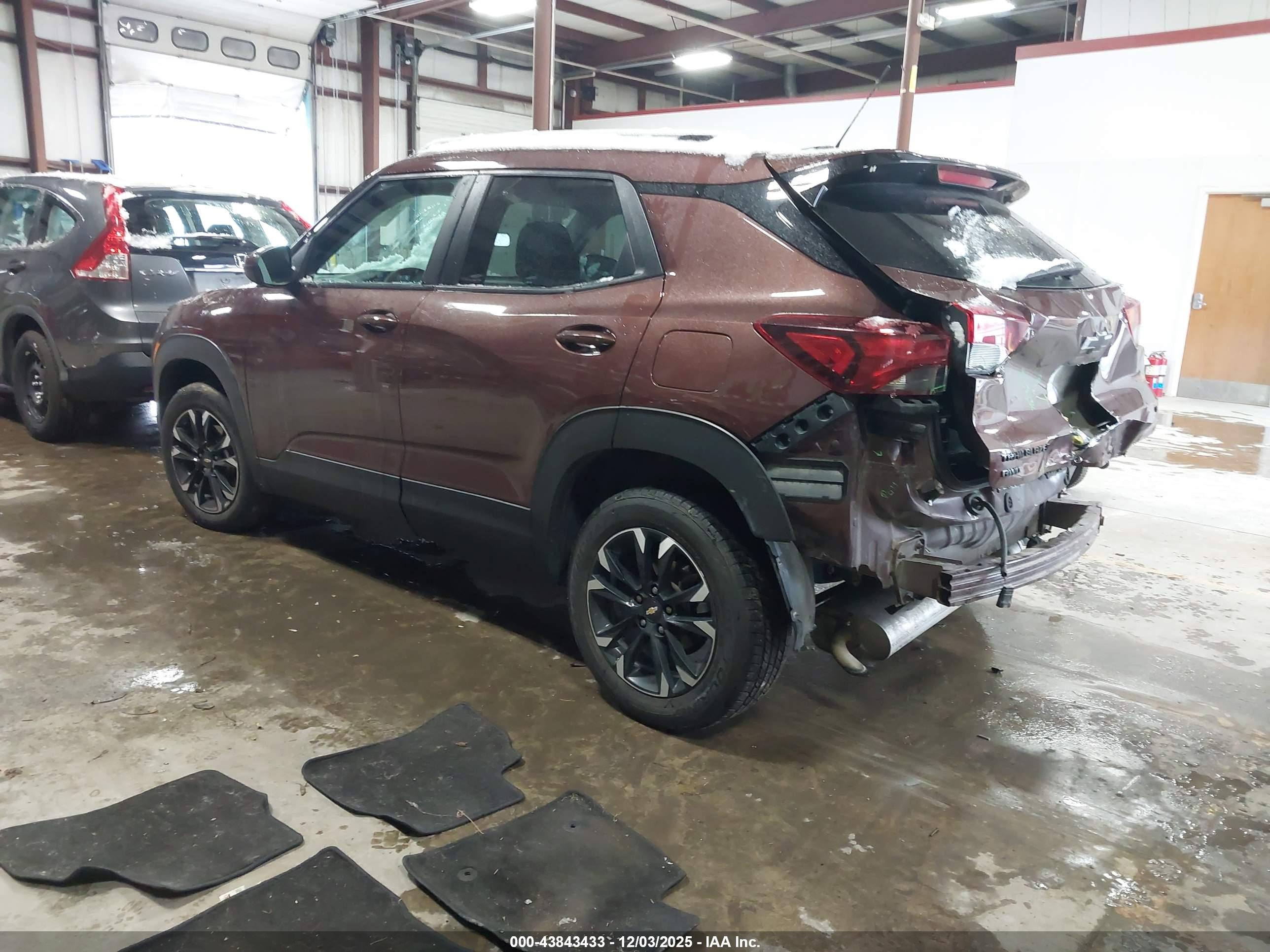 CHEVROLET TRAILBLAZER image 3