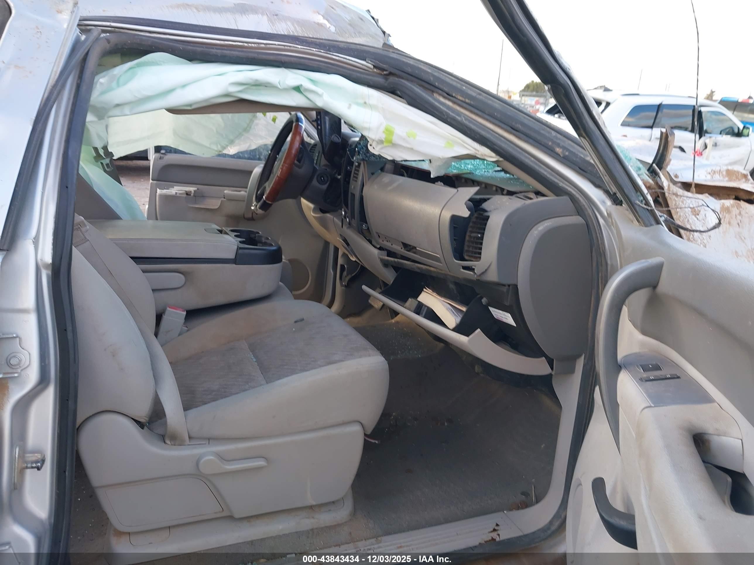 GMC SIERRA image 5