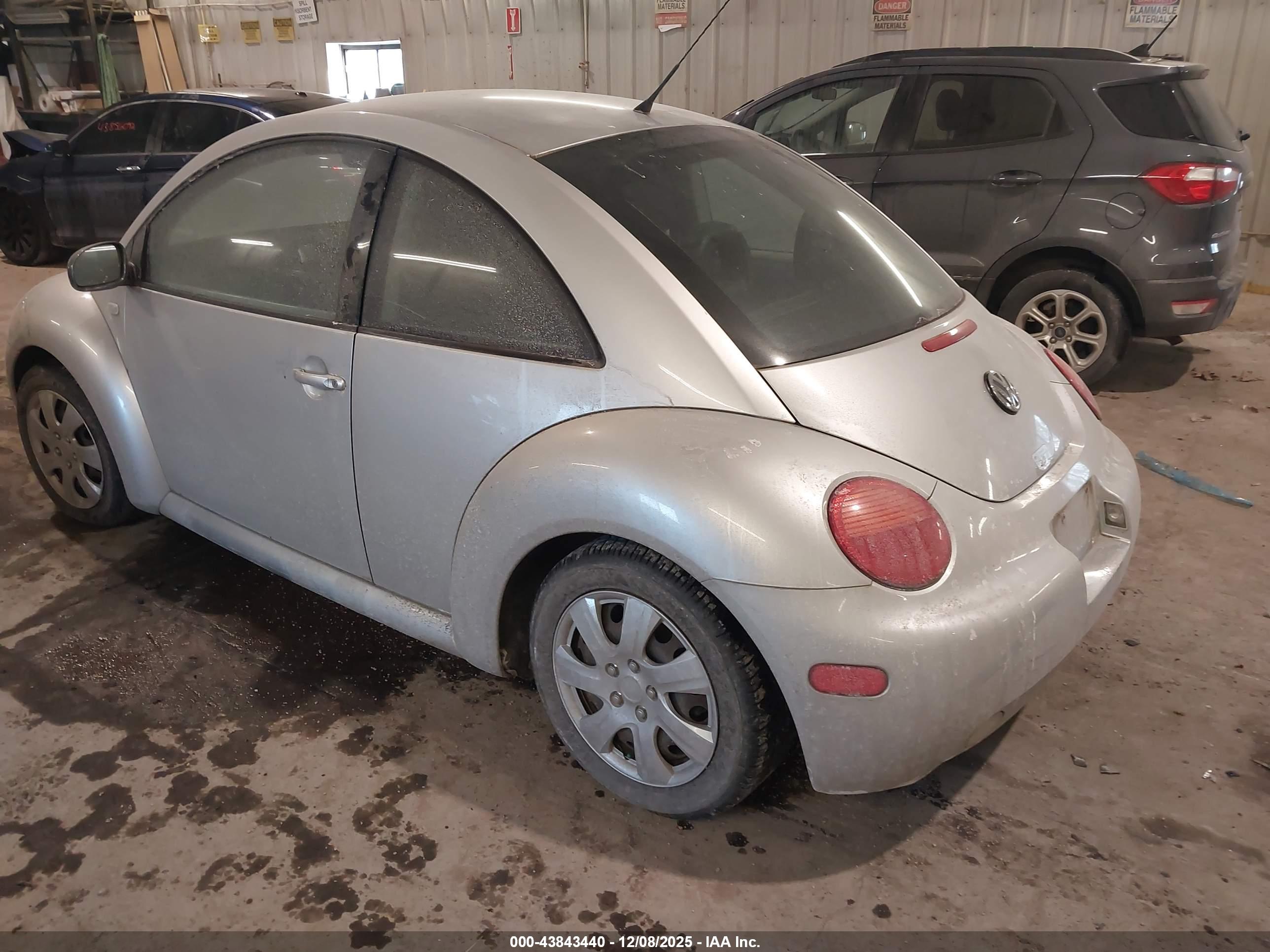 VOLKSWAGEN NEW image 3