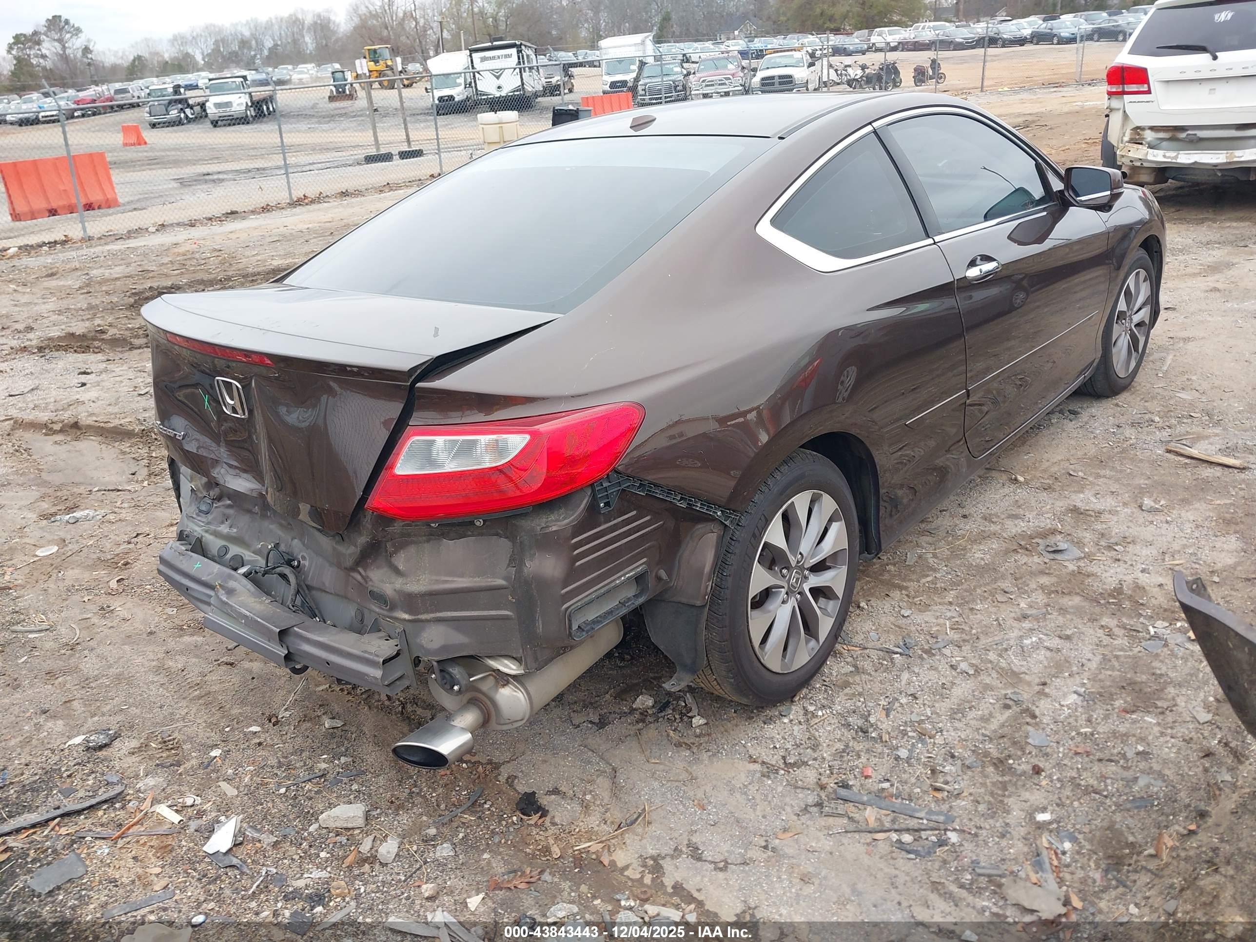 HONDA ACCORD image 4