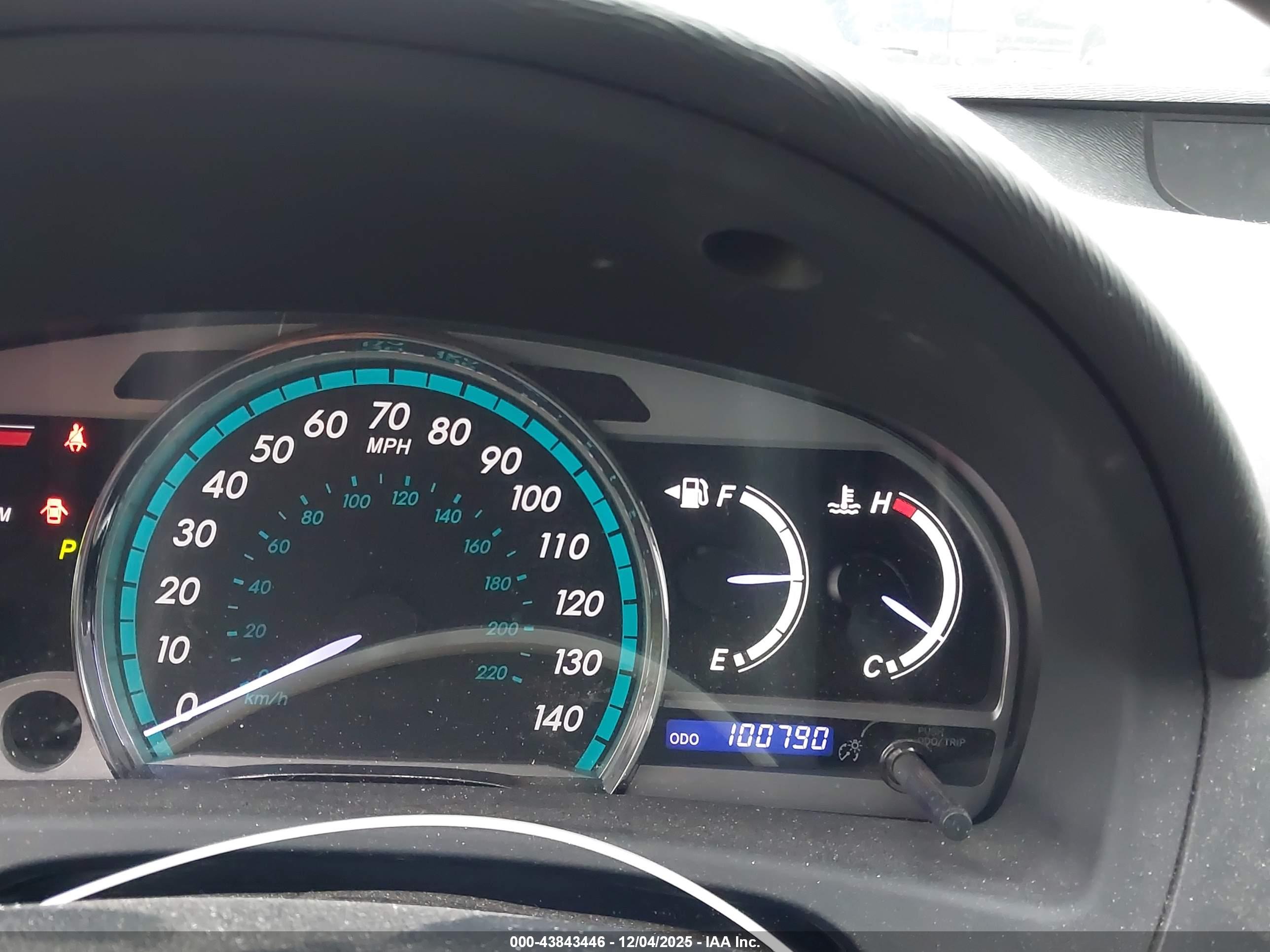 TOYOTA VENZA image 7