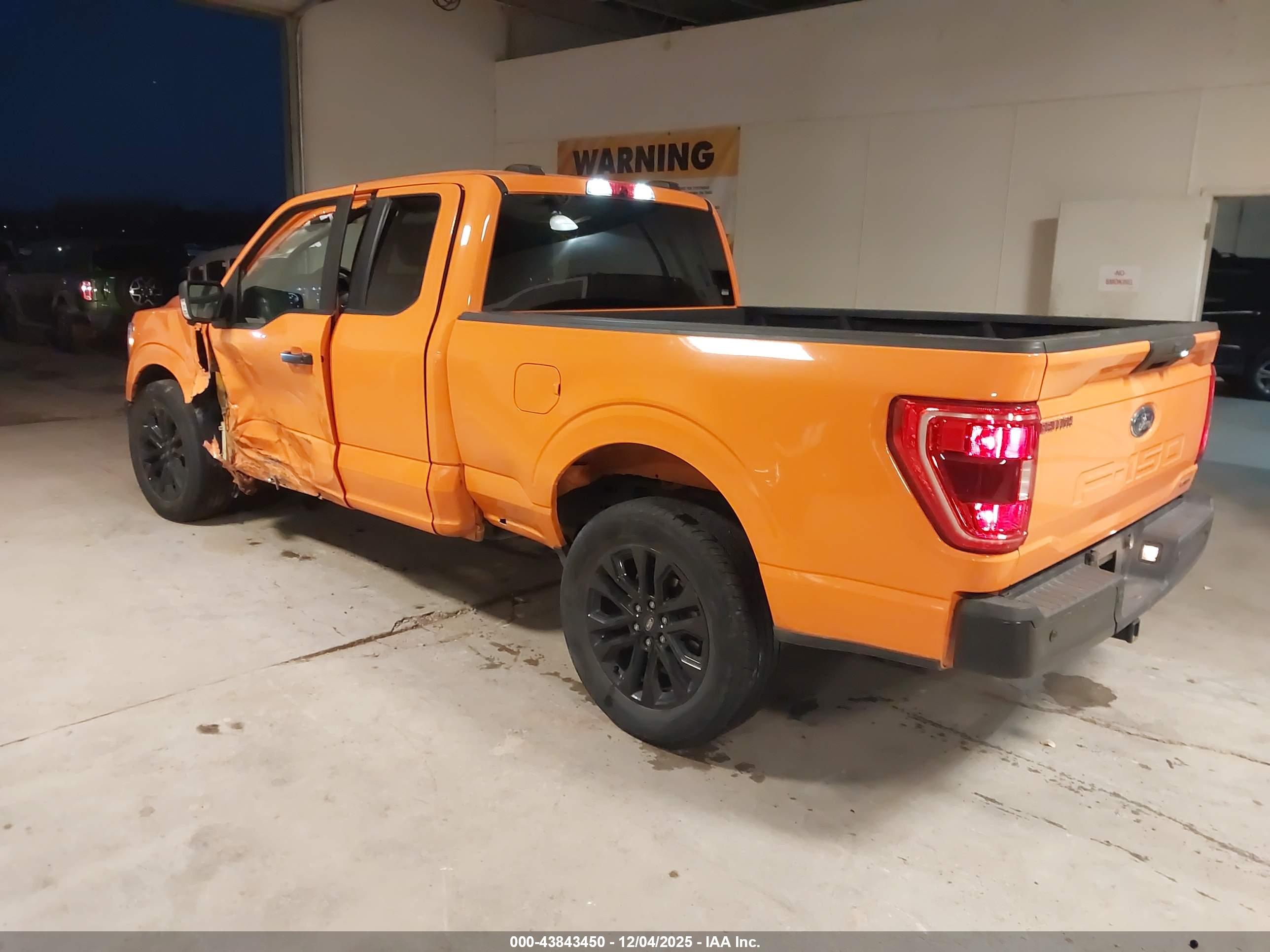 FORD F-150 image 3