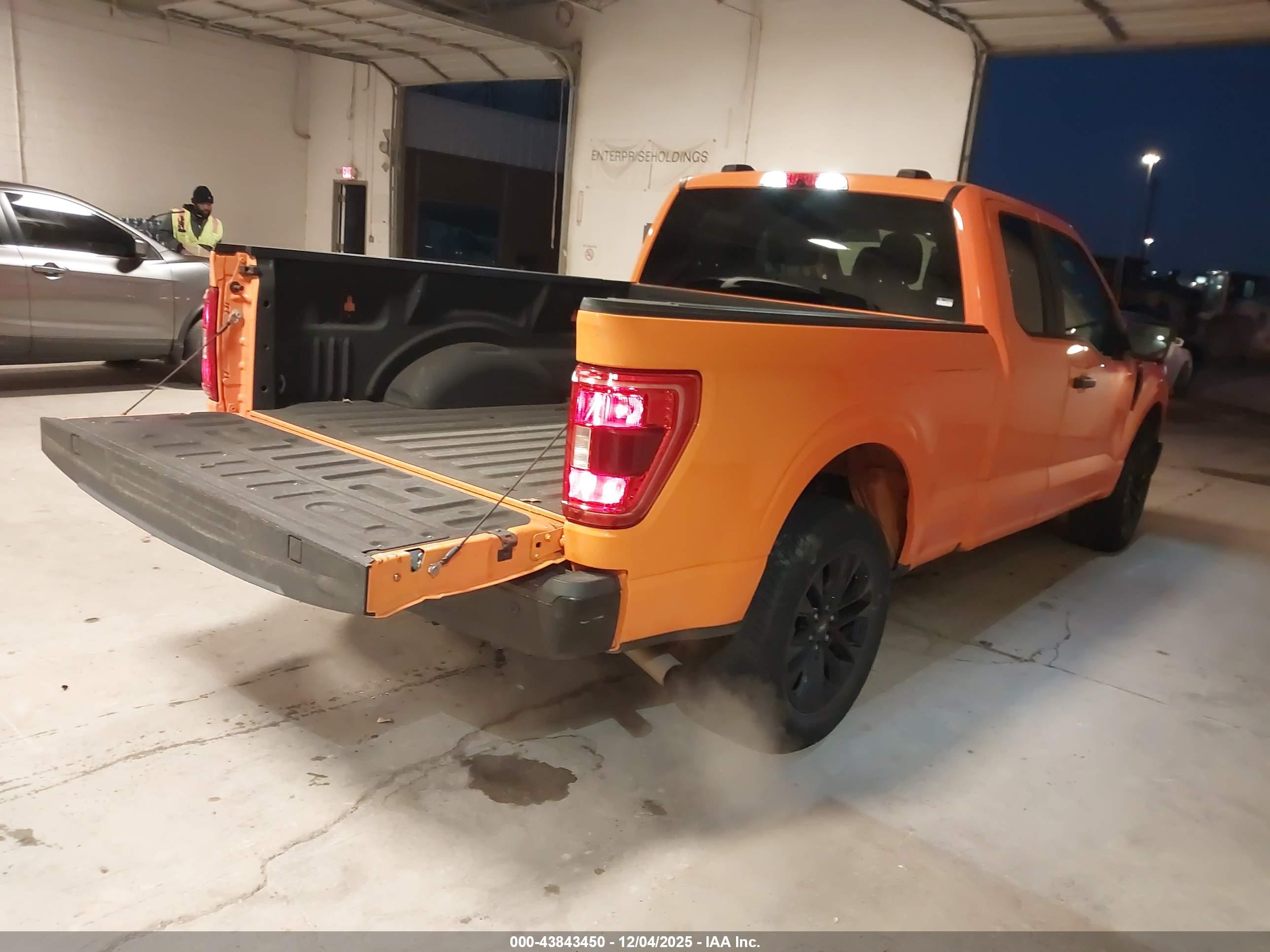 FORD F-150 image 4