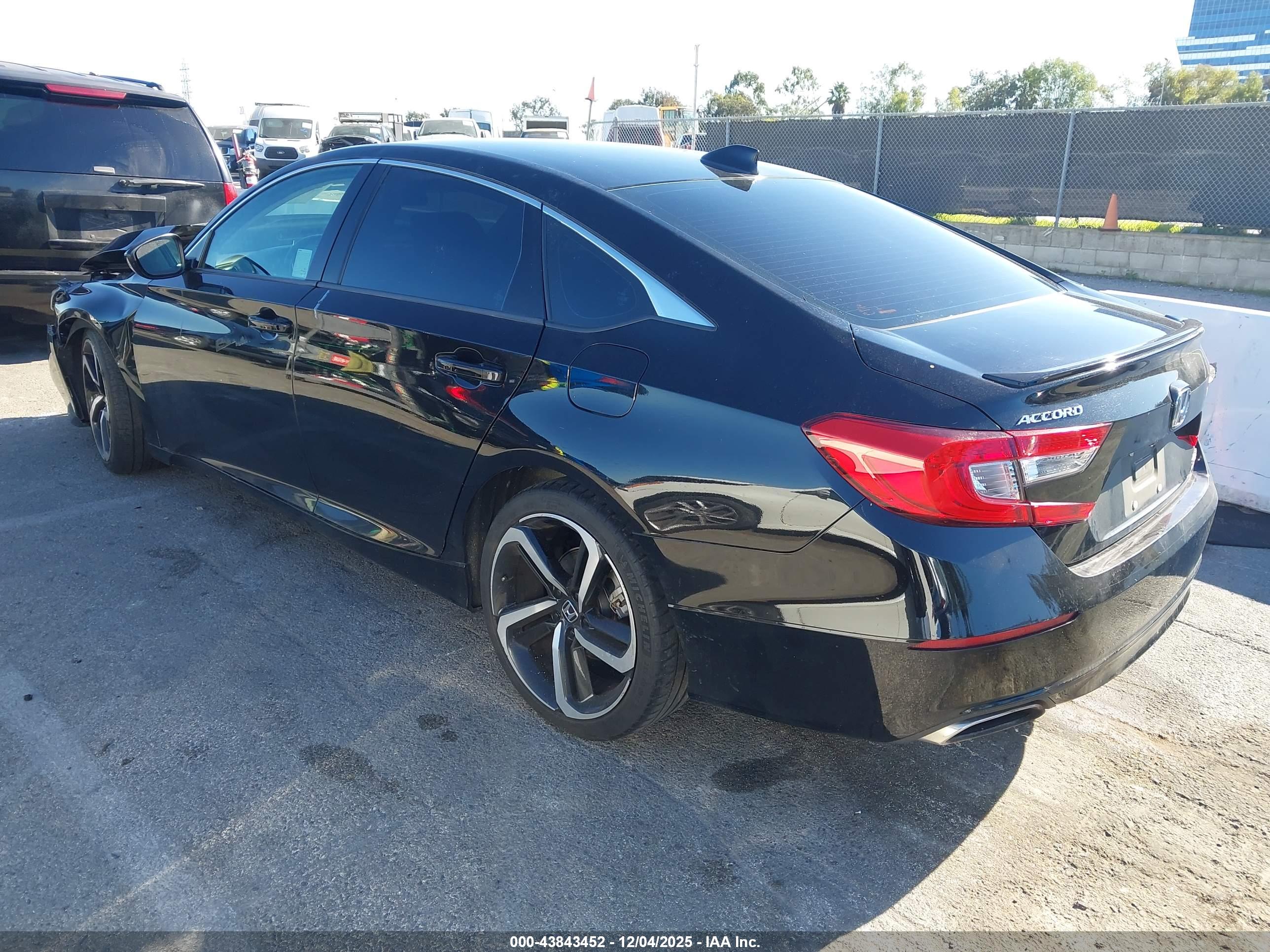 HONDA ACCORD image 3