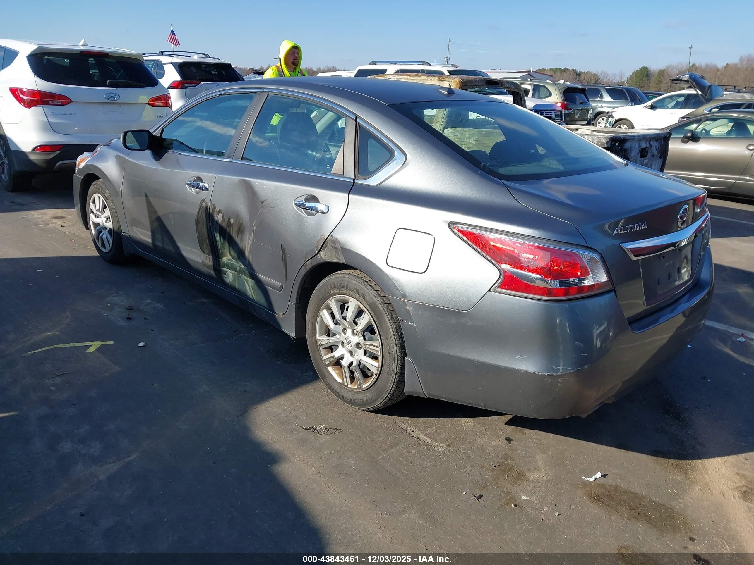 NISSAN ALTIMA image 3