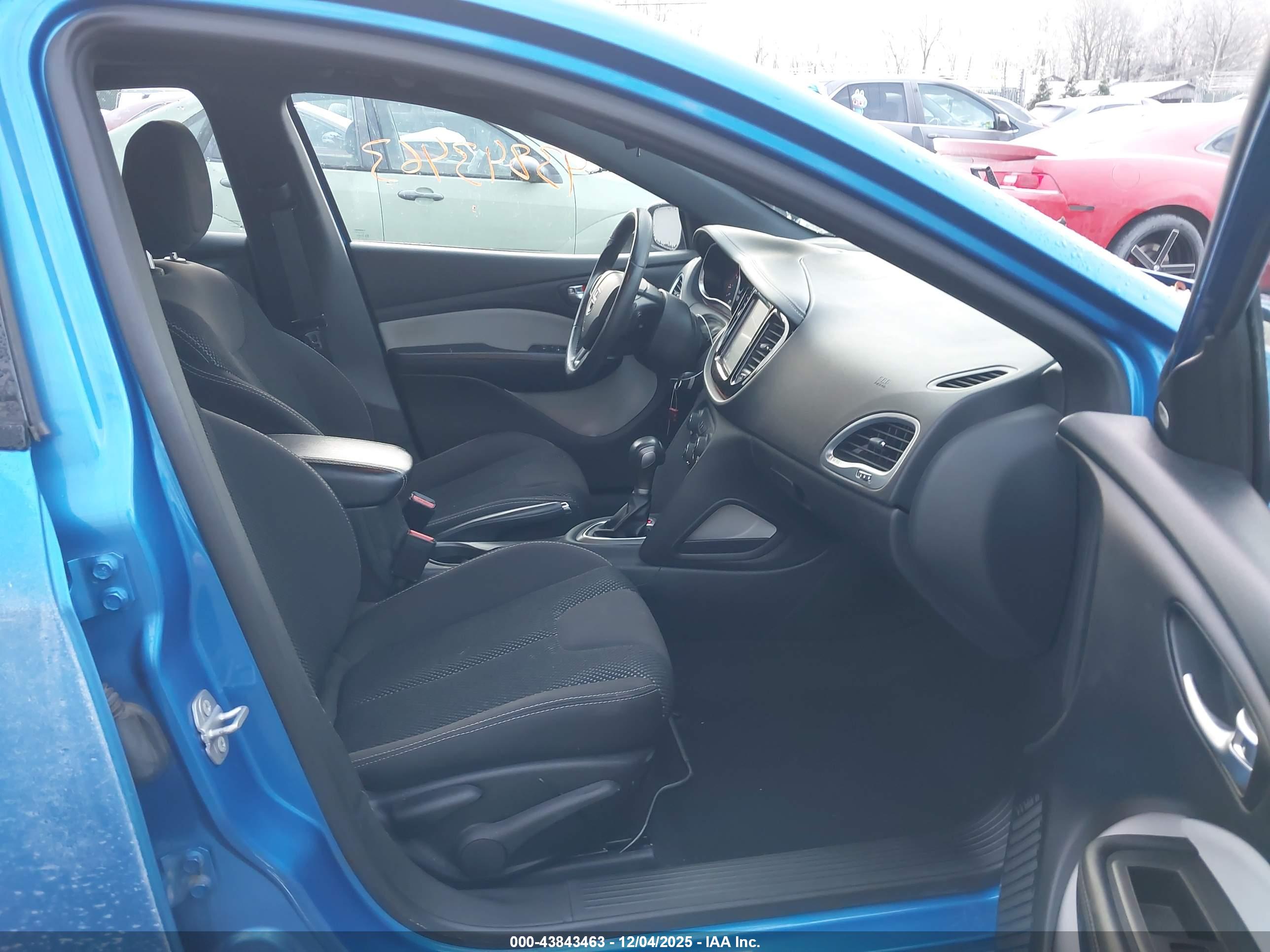 DODGE DART image 5