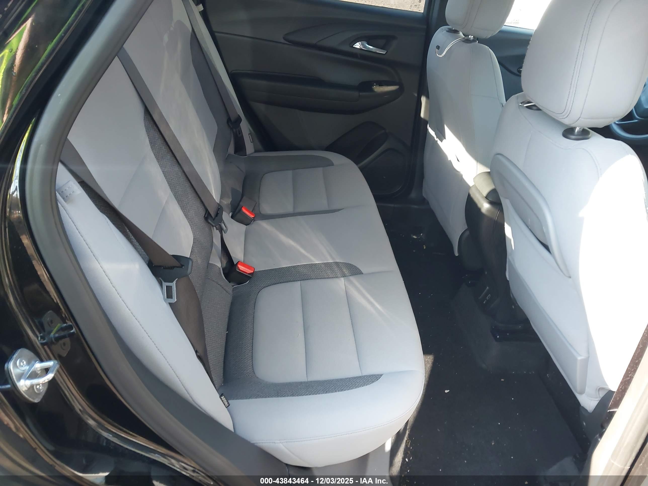 CHEVROLET TRAILBLAZER image 8
