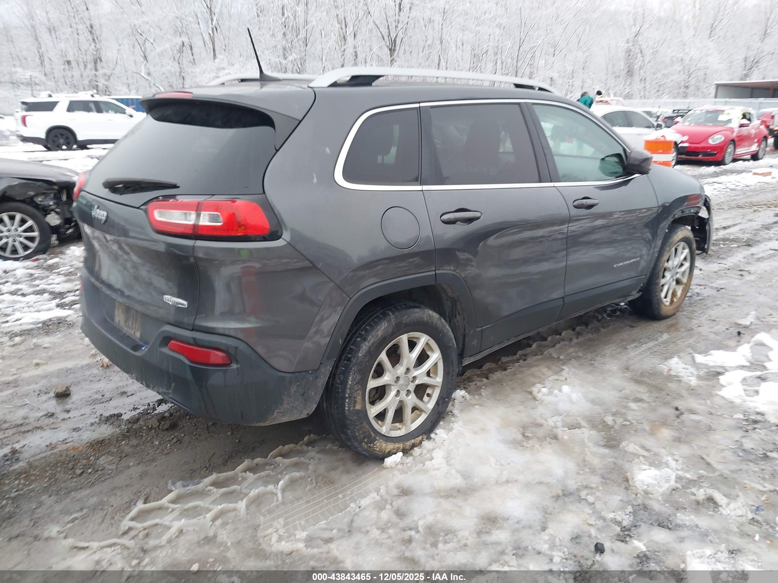 JEEP CHEROKEE image 4