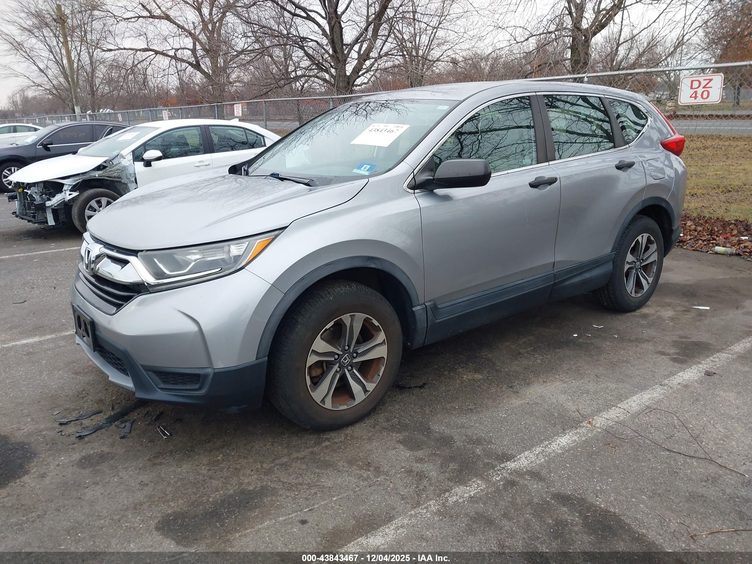HONDA CR-V image 2