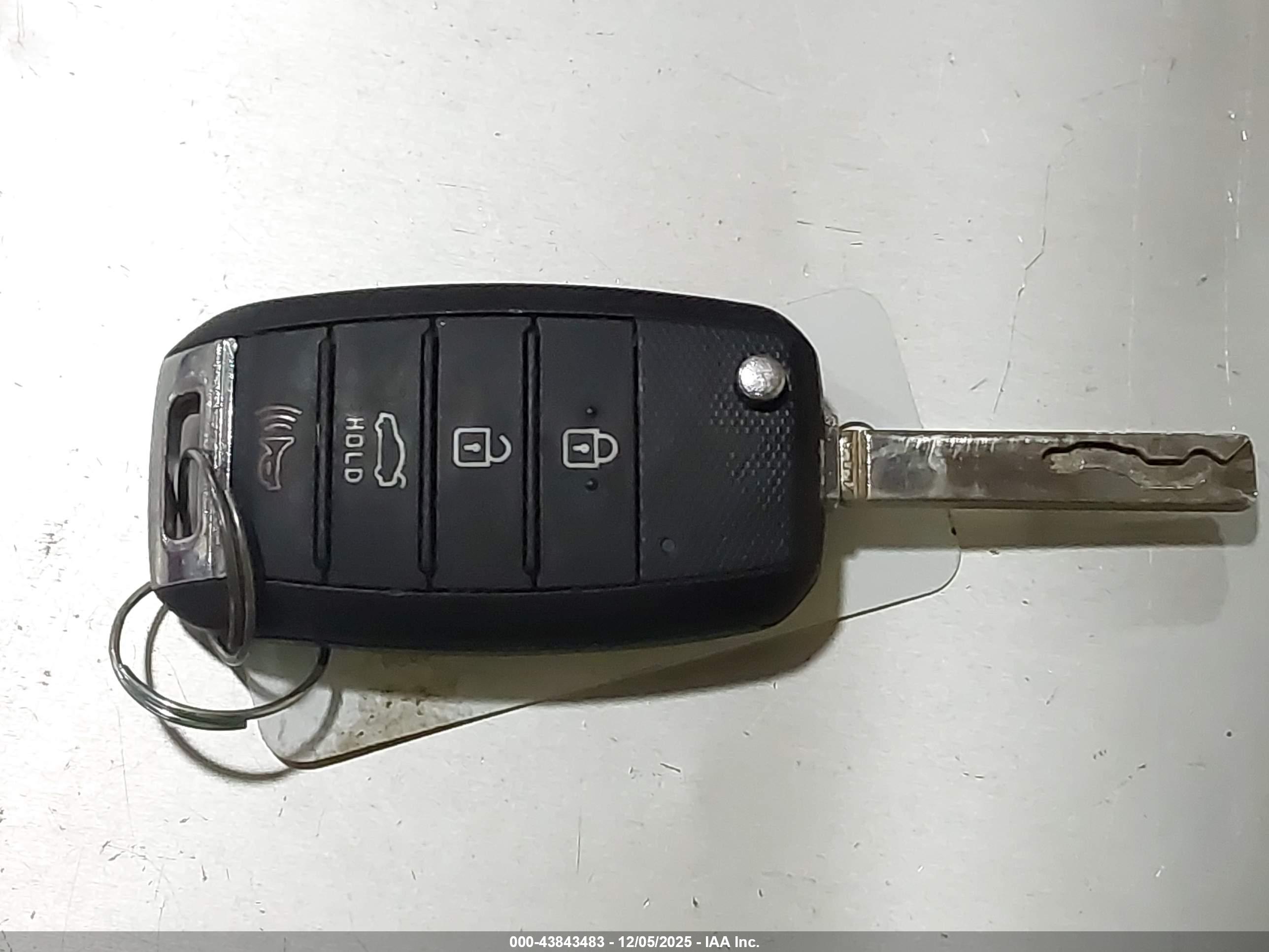 KIA RIO image 11