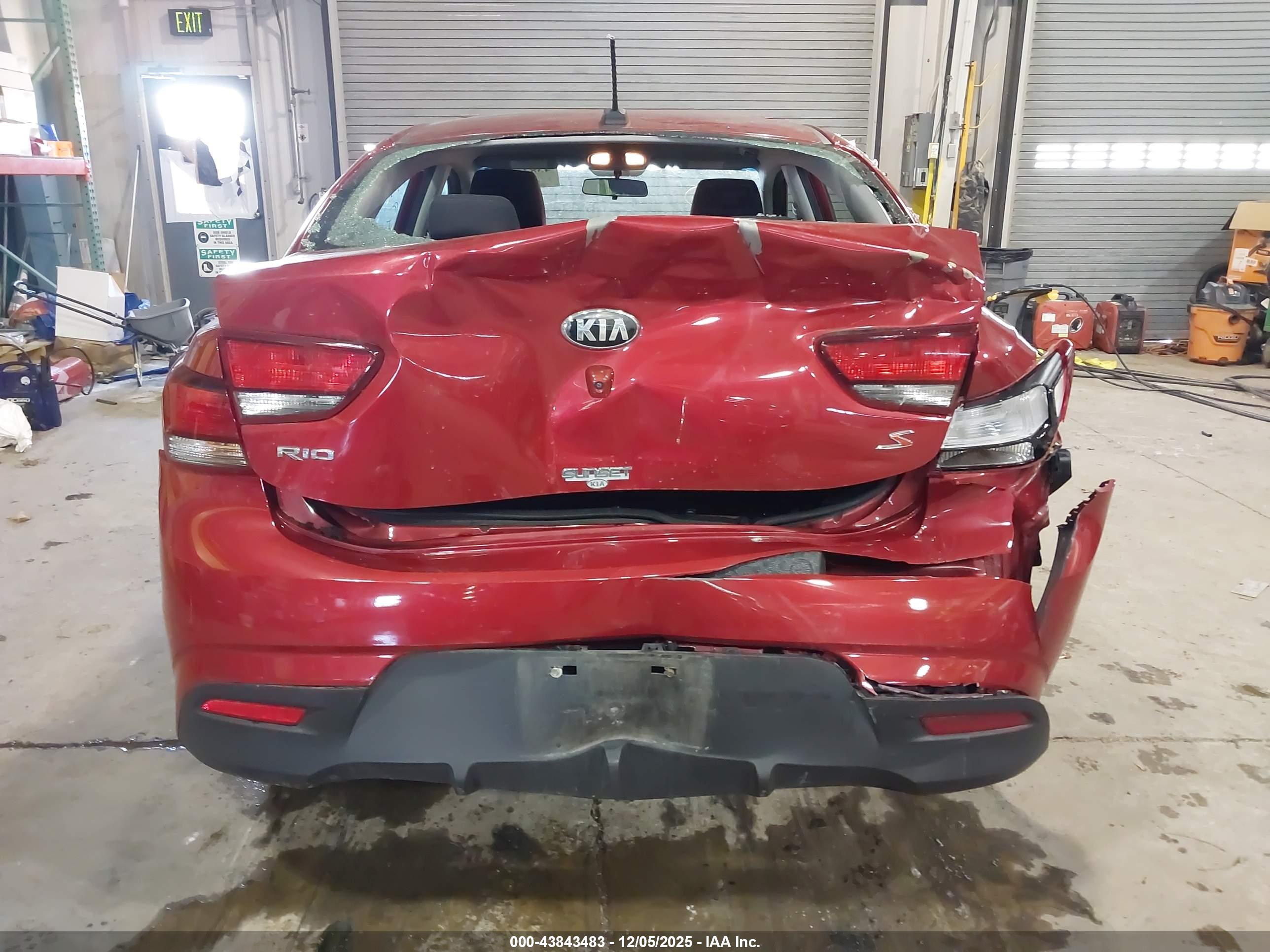 KIA RIO image 6
