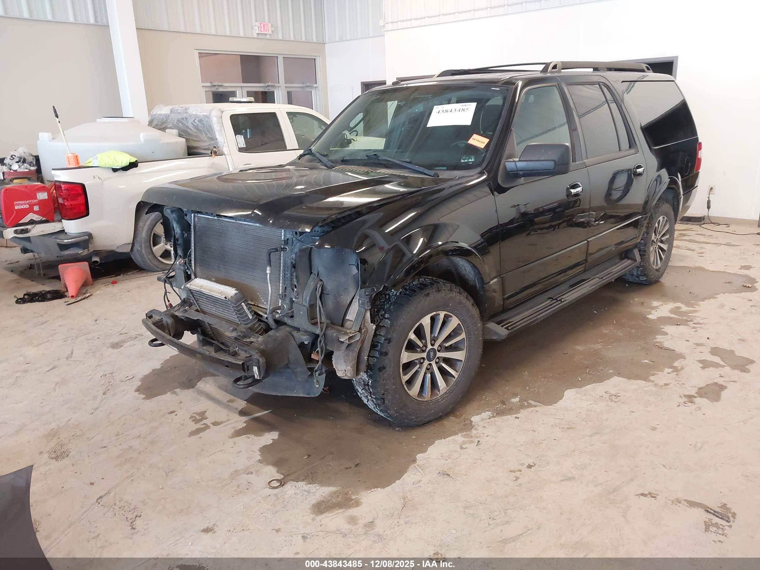 FORD EXPEDITION image 2