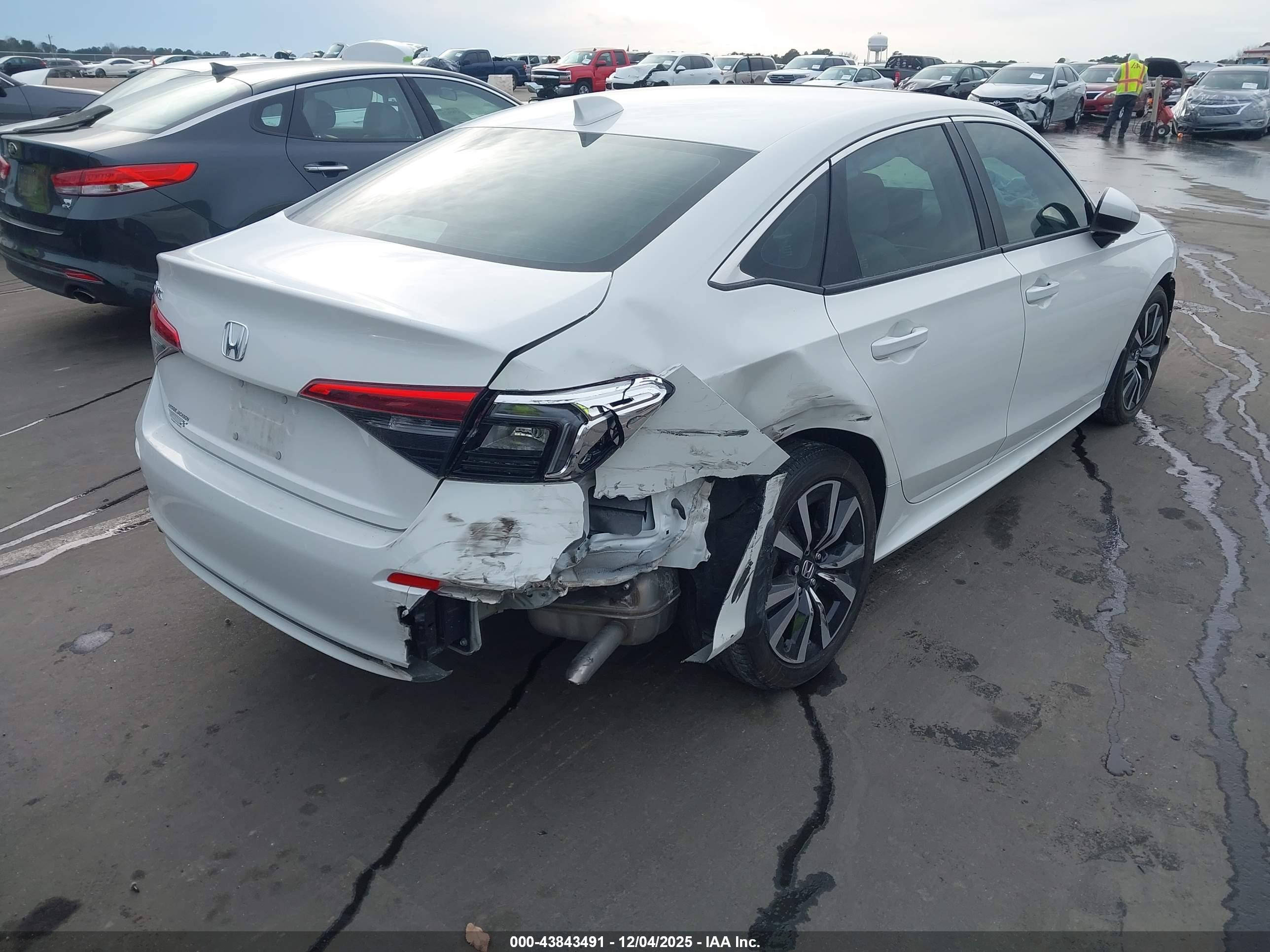 HONDA CIVIC image 4