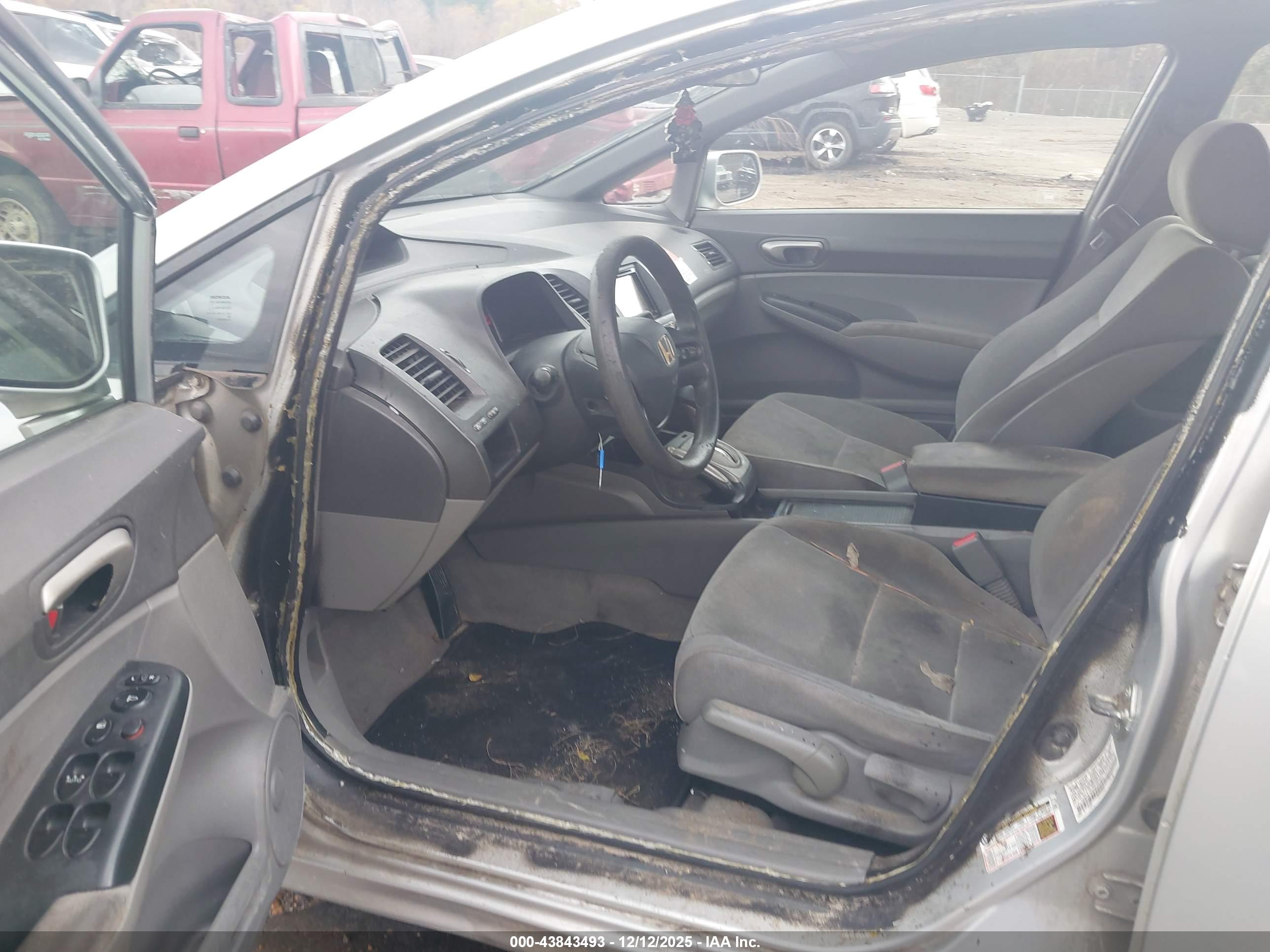 HONDA CIVIC image 5