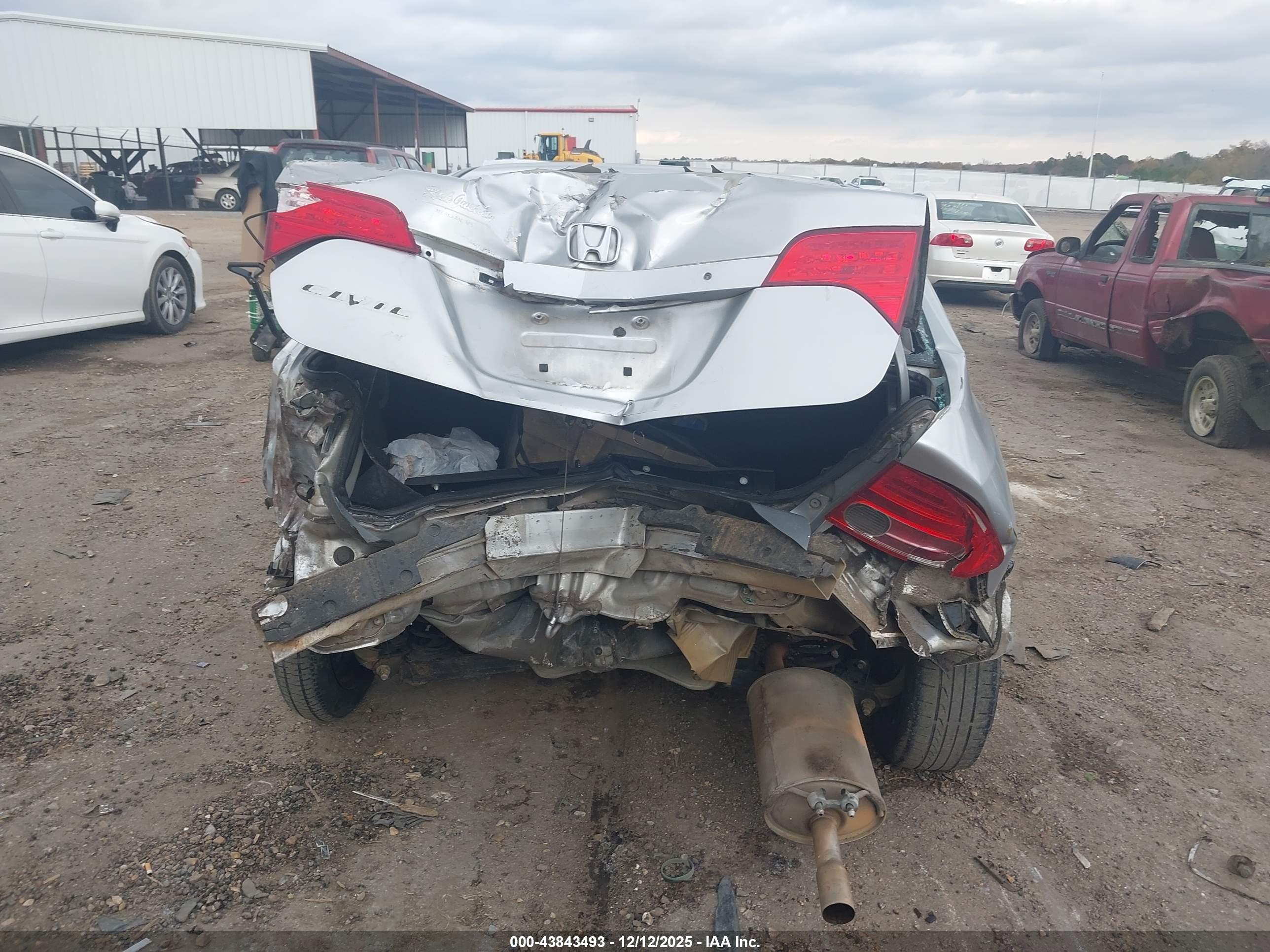 HONDA CIVIC image 6