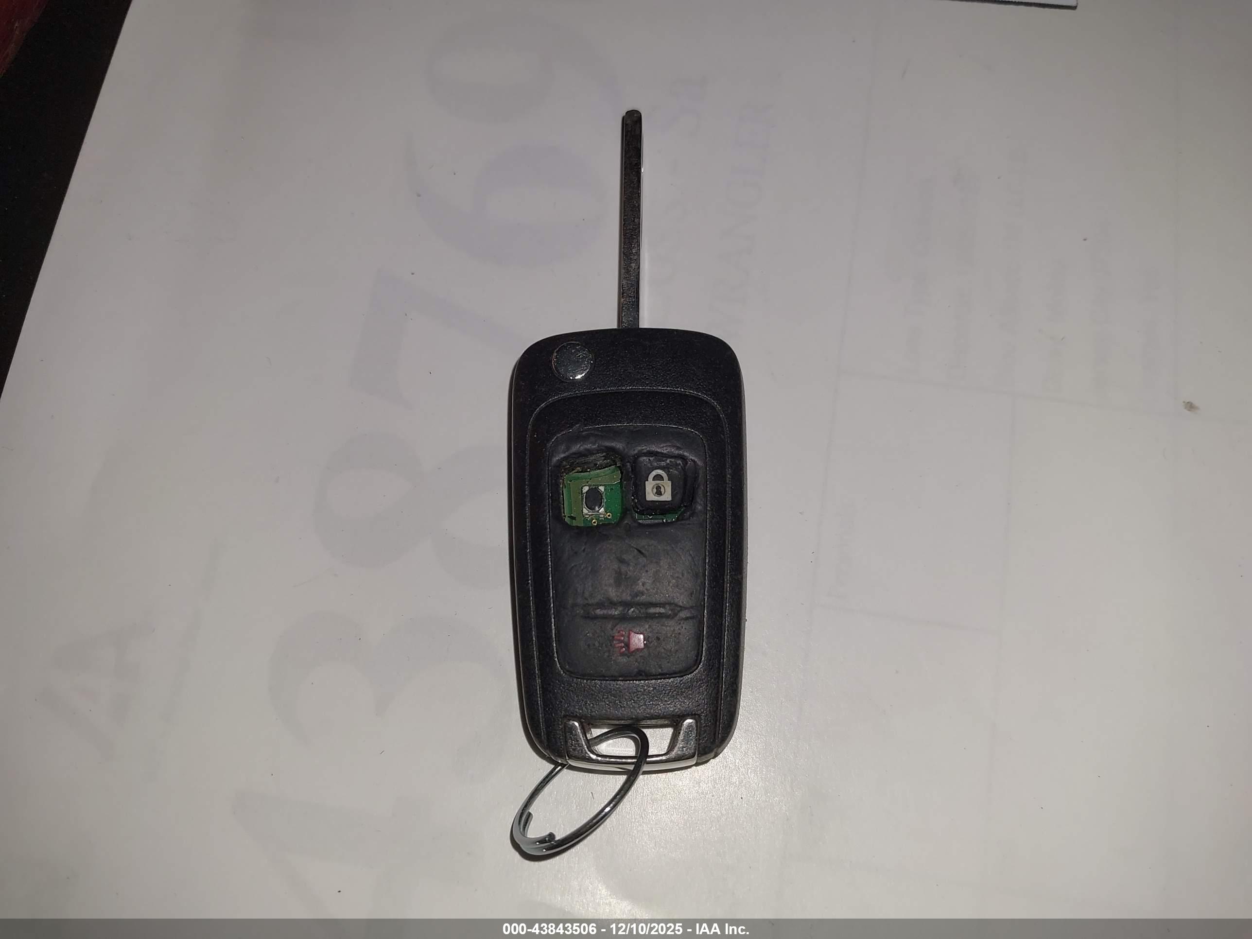 CHEVROLET EQUINOX image 11