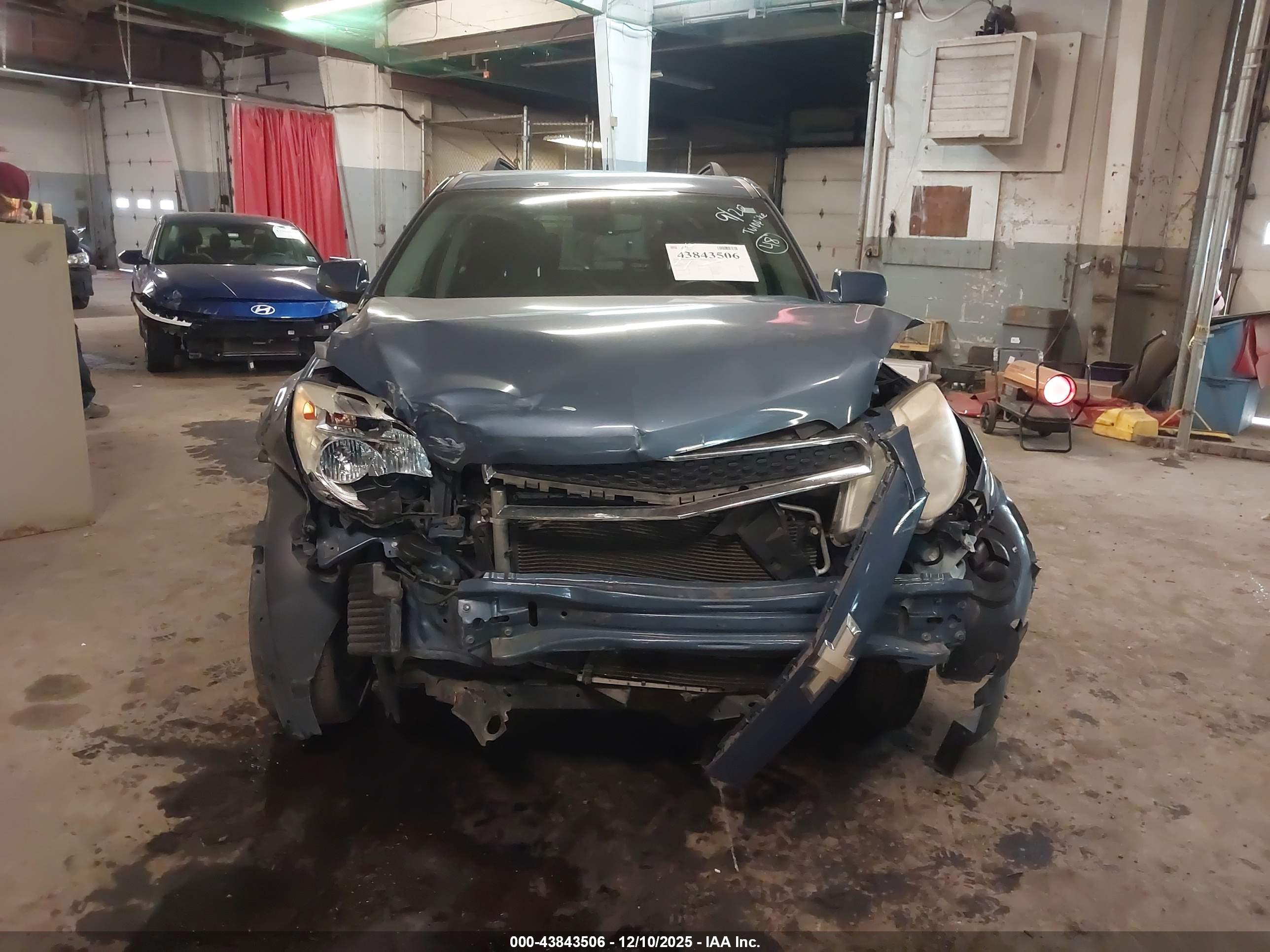 CHEVROLET EQUINOX image 6