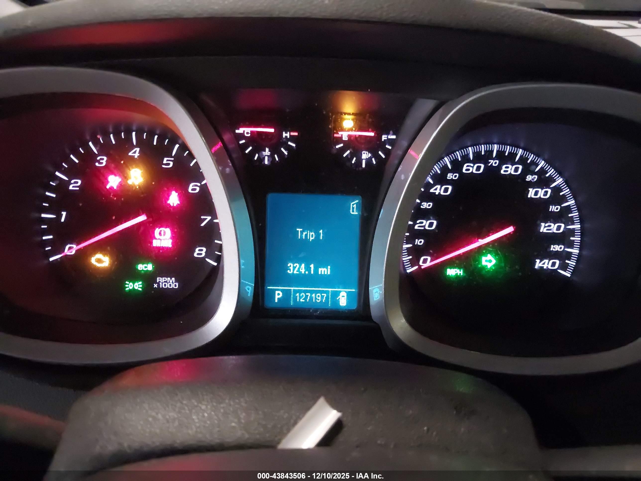 CHEVROLET EQUINOX image 7