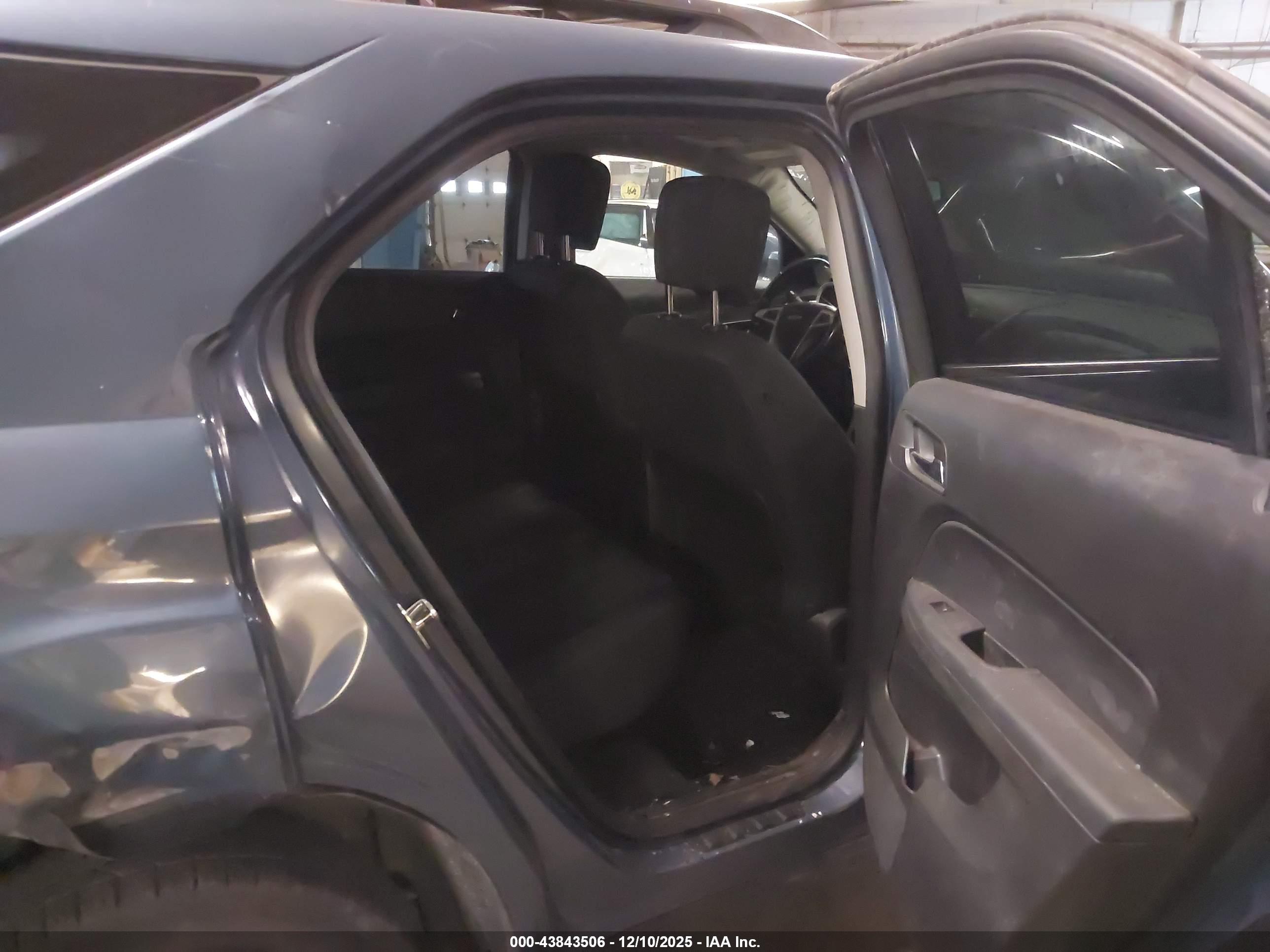 CHEVROLET EQUINOX image 8