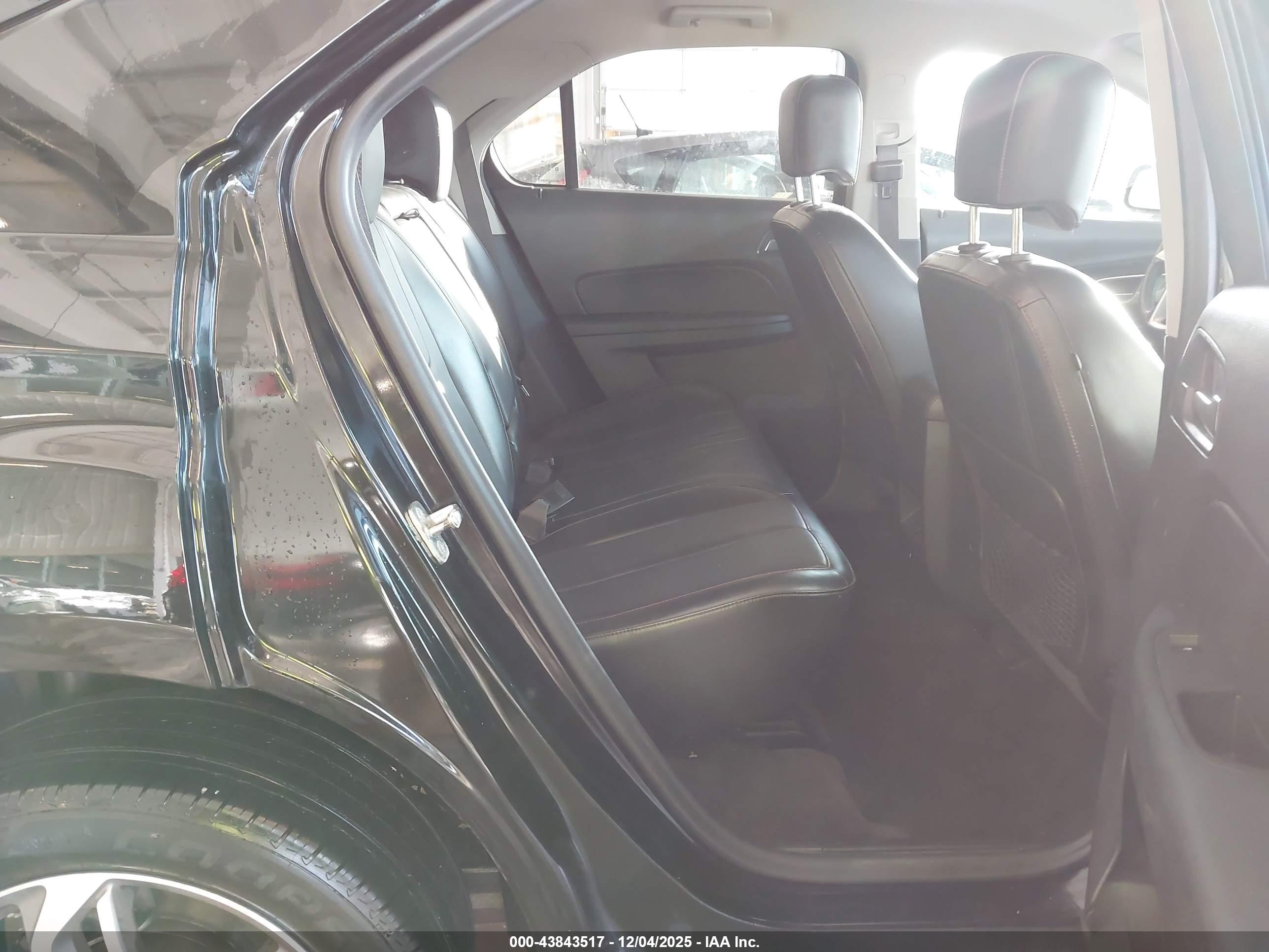 CHEVROLET EQUINOX image 8