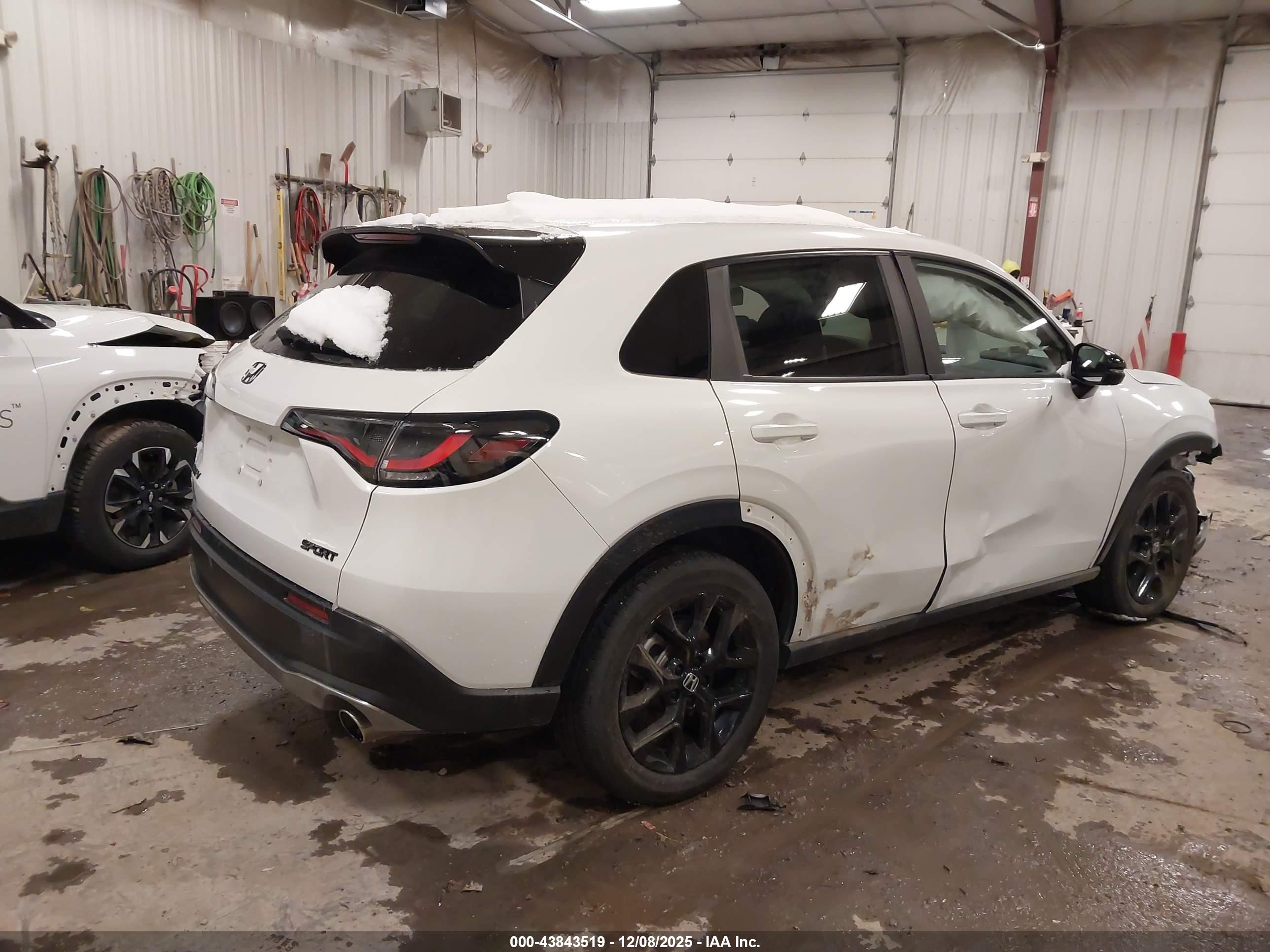 HONDA HR-V image 4