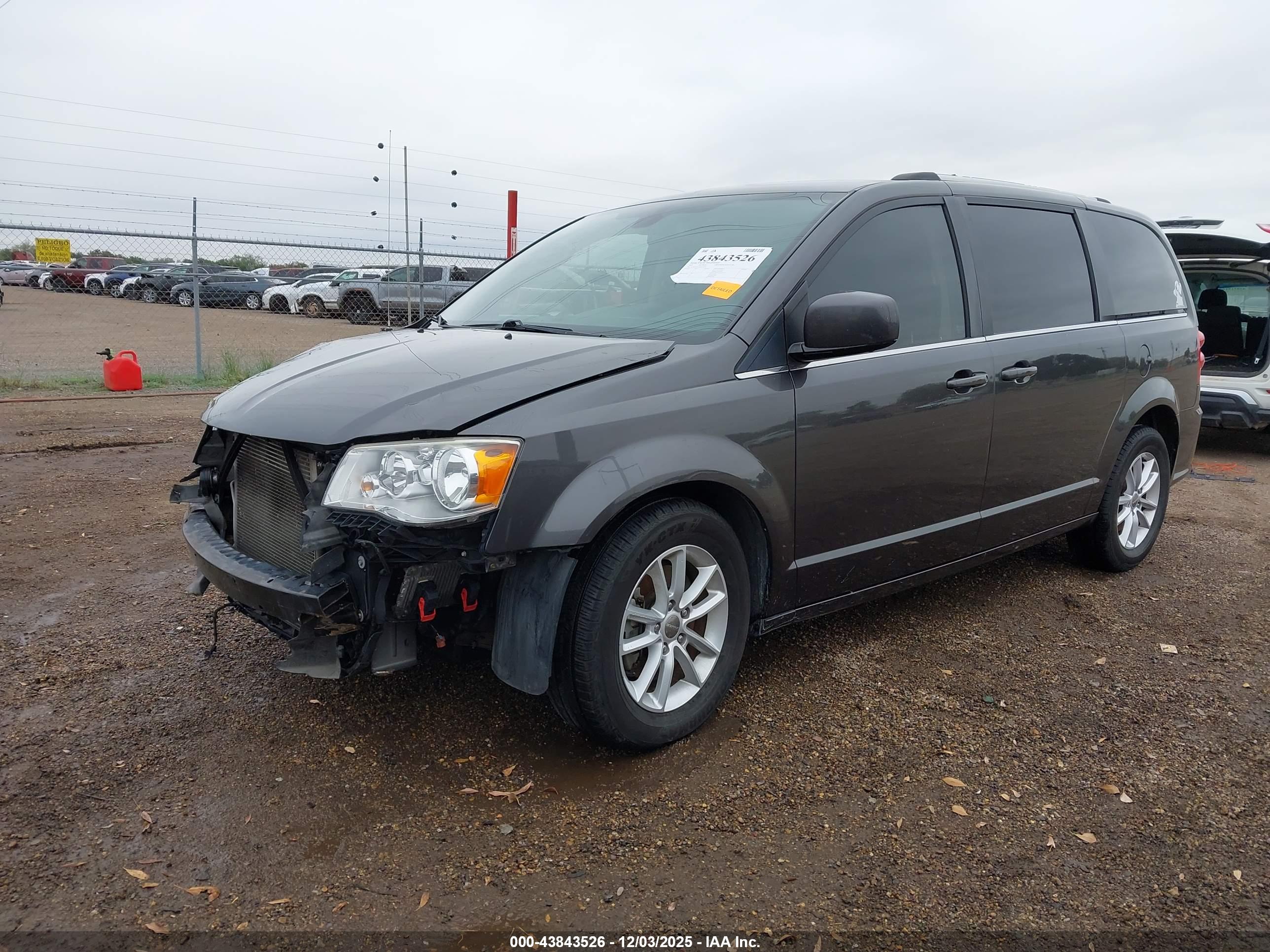 DODGE GRAND image 2
