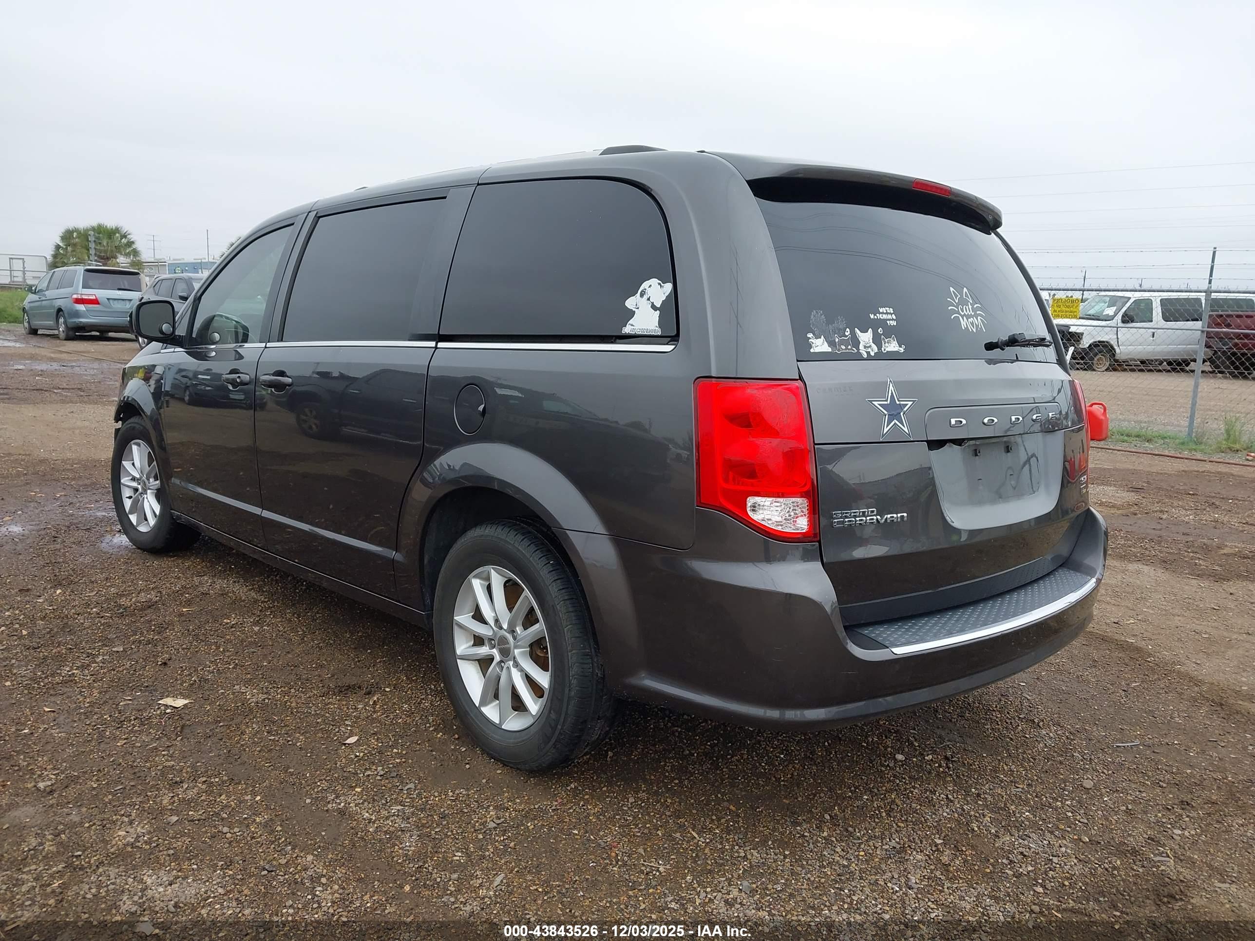DODGE GRAND image 3