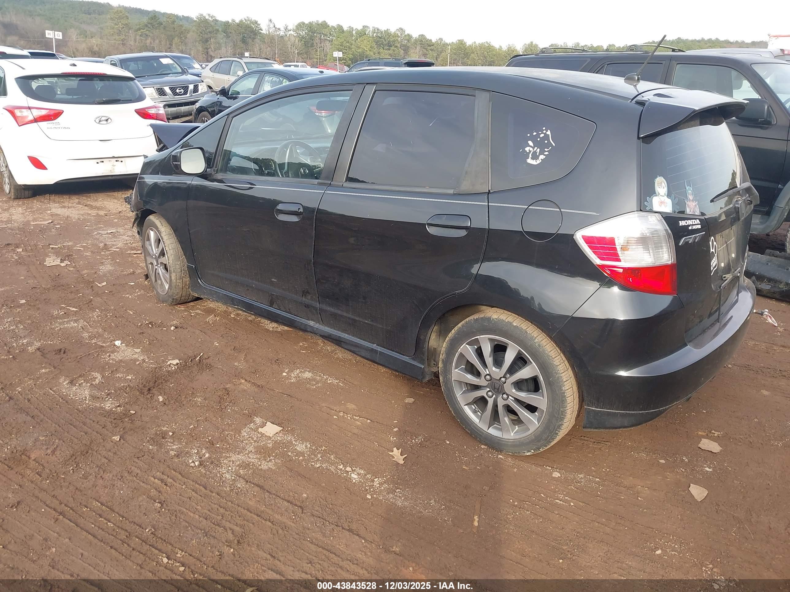 HONDA FIT image 3