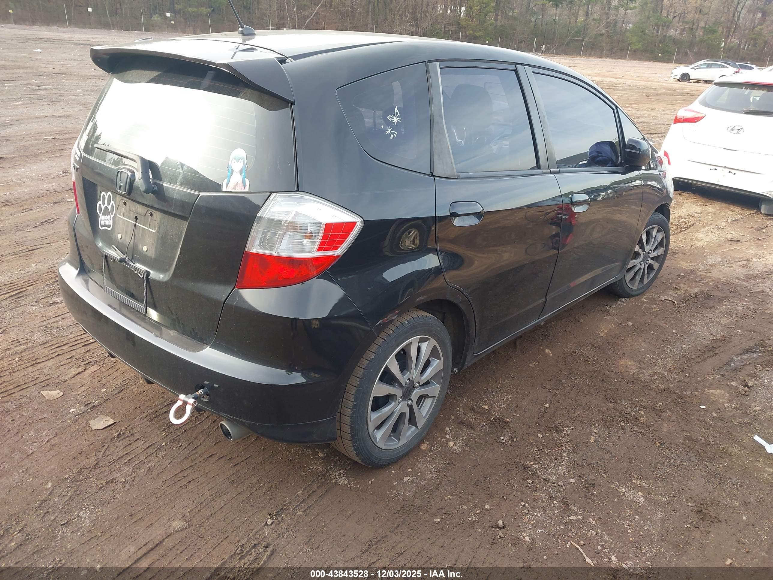 HONDA FIT image 4