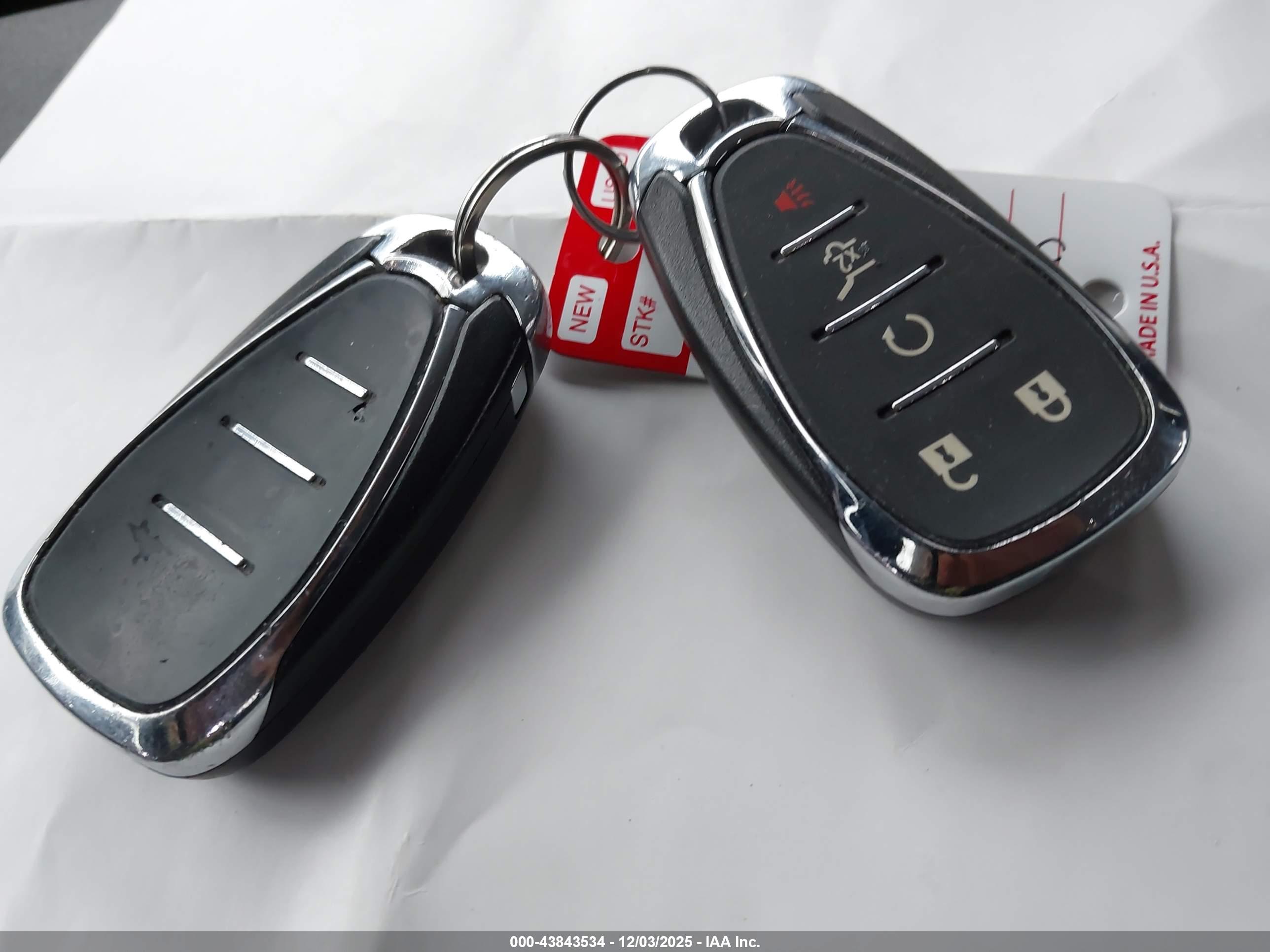 CHEVROLET EQUINOX image 11