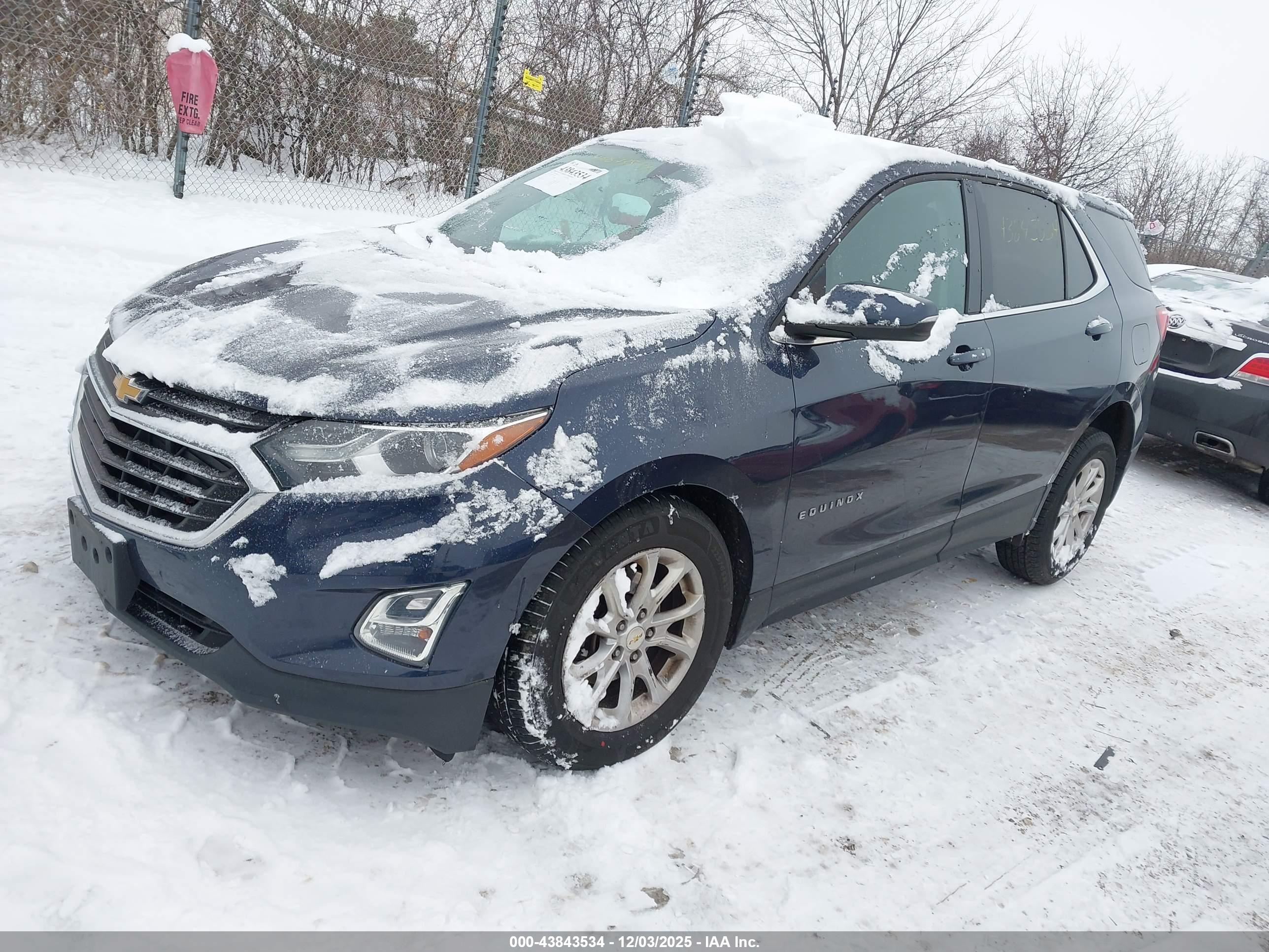 CHEVROLET EQUINOX image 2