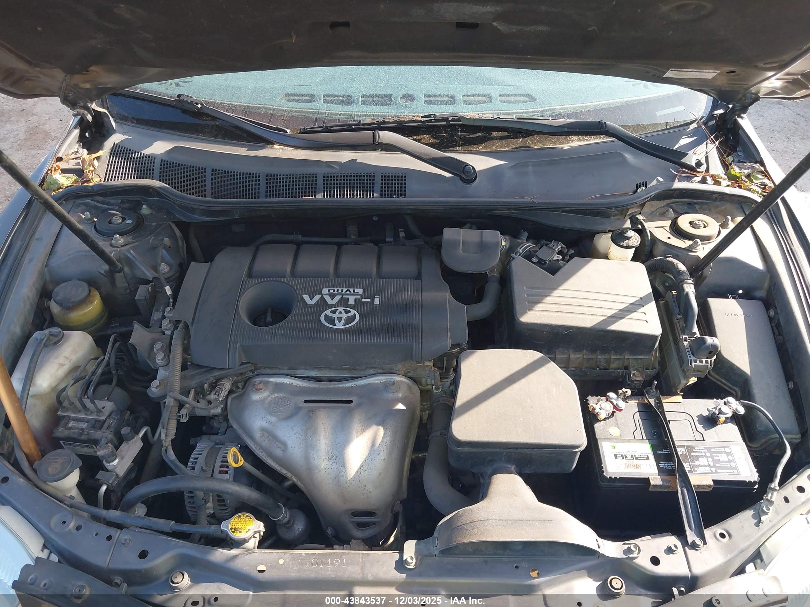 TOYOTA CAMRY image 10