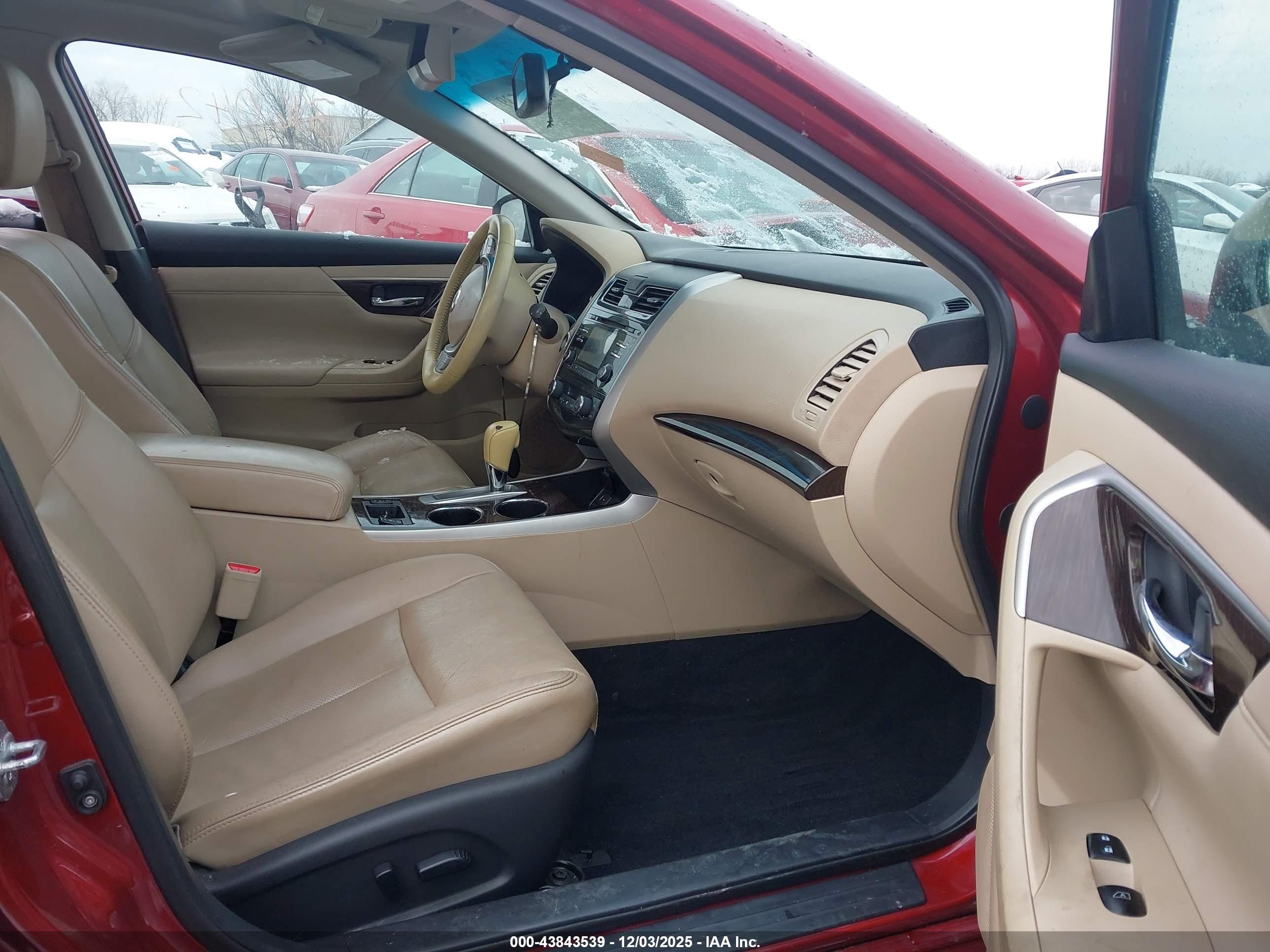 NISSAN ALTIMA image 5