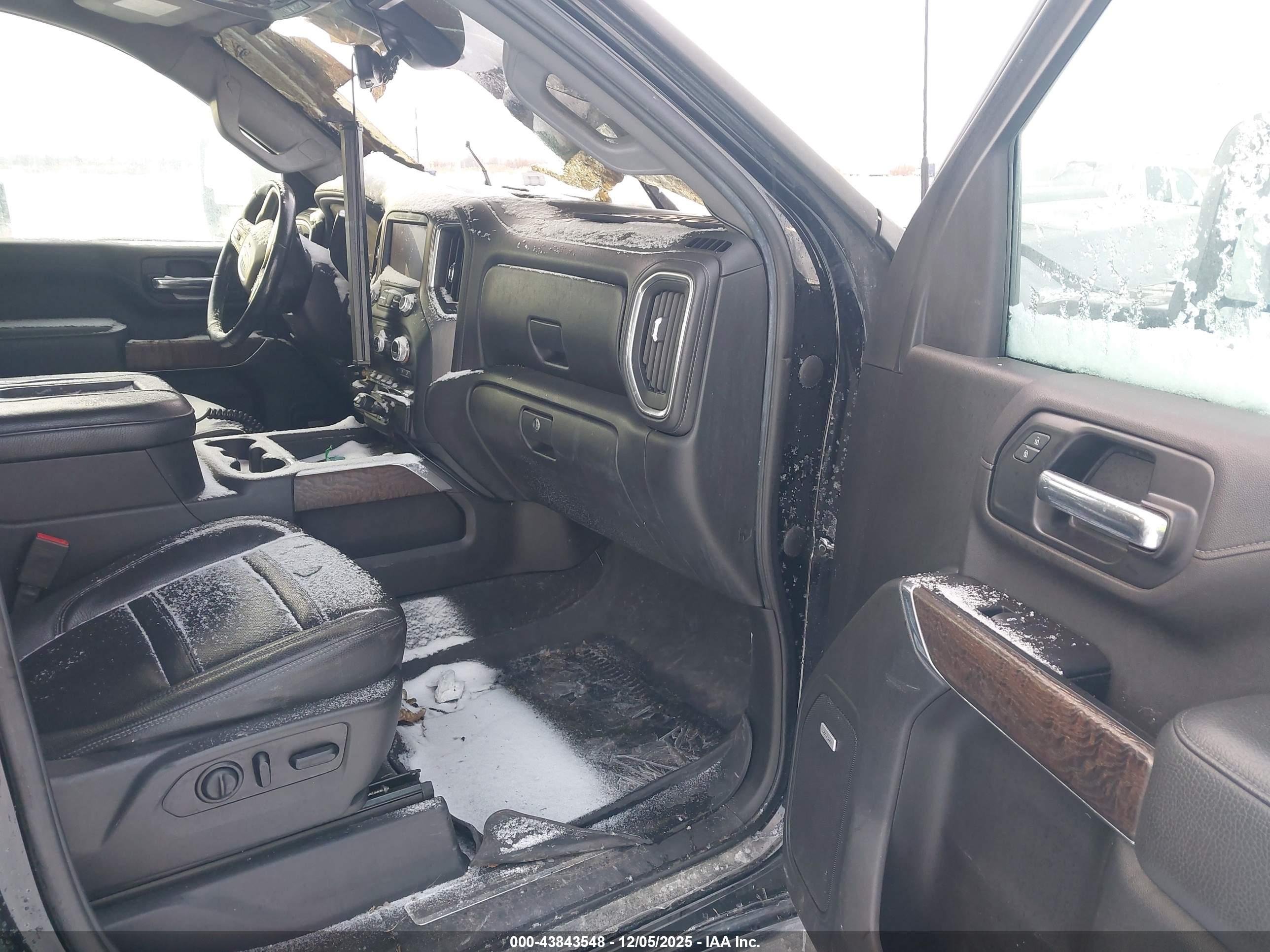 GMC SIERRA image 5