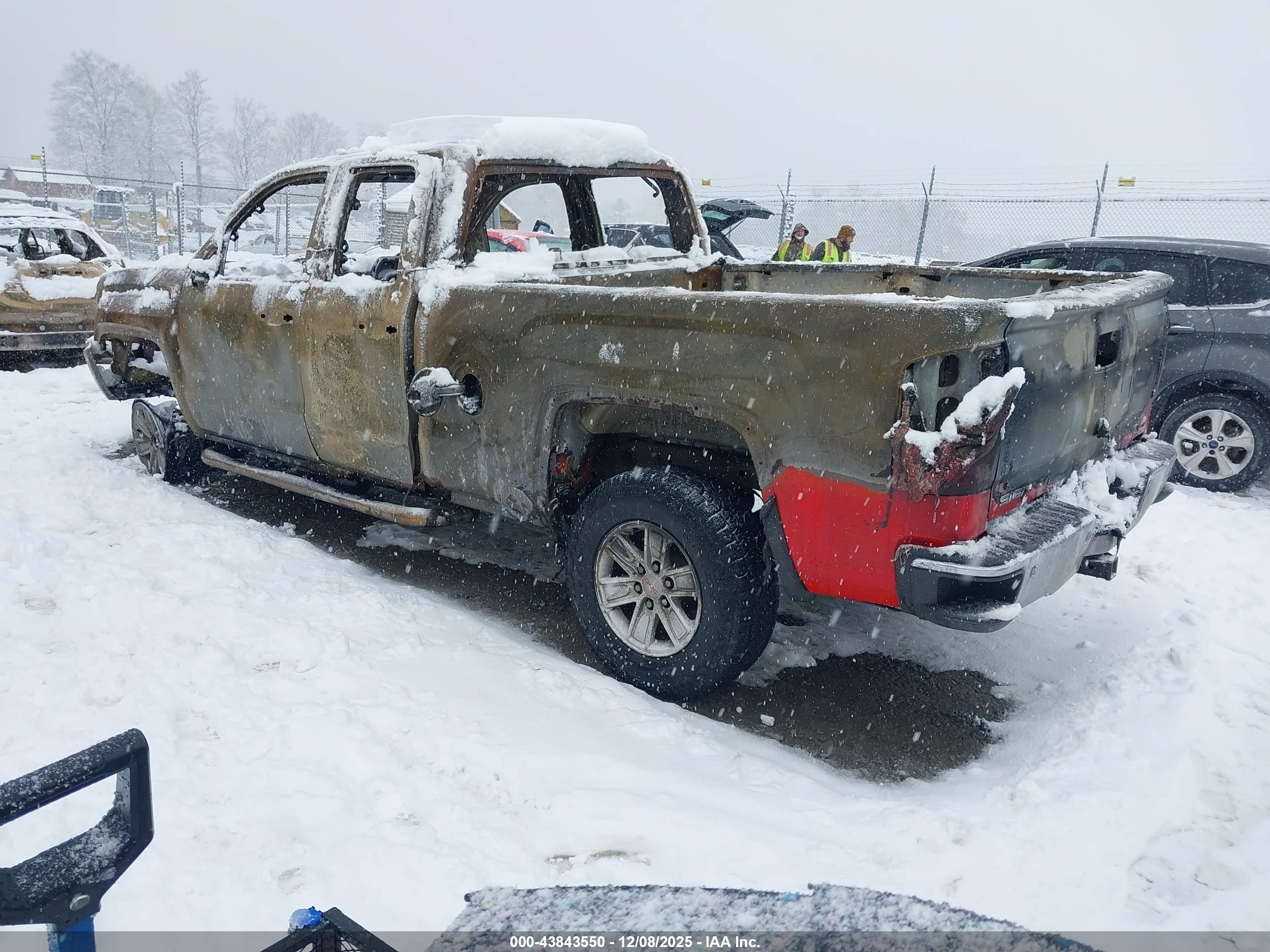 GMC SIERRA image 3