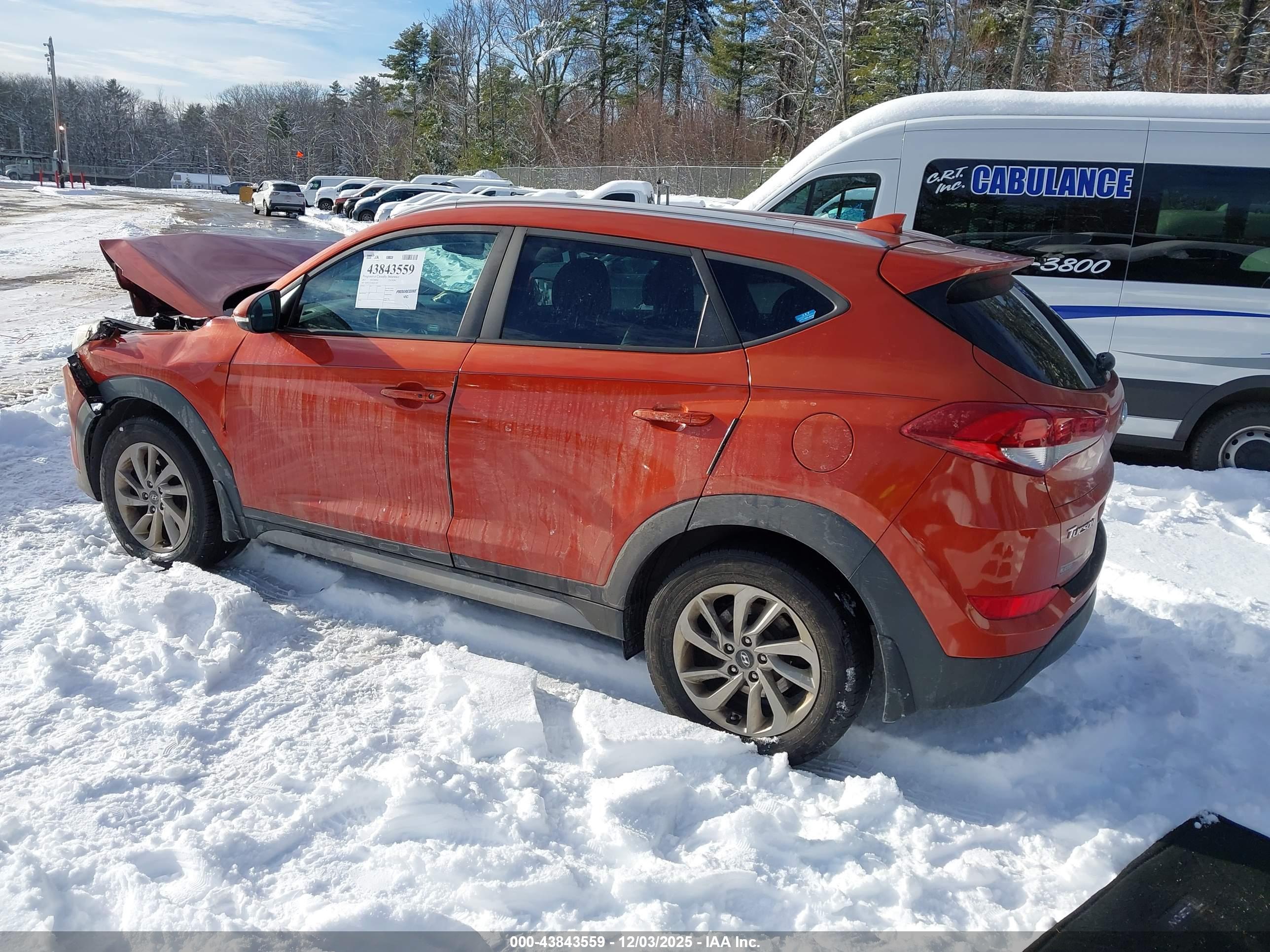 HYUNDAI TUCSON image 3