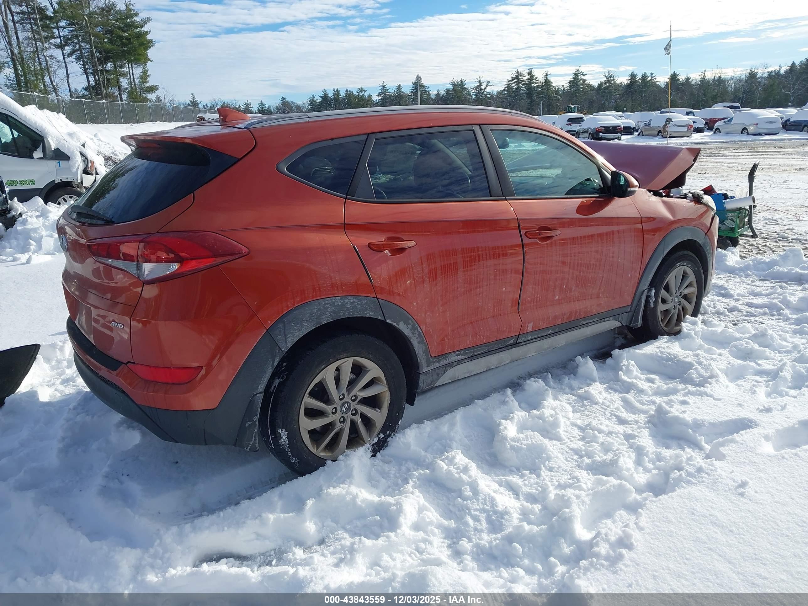 HYUNDAI TUCSON image 4