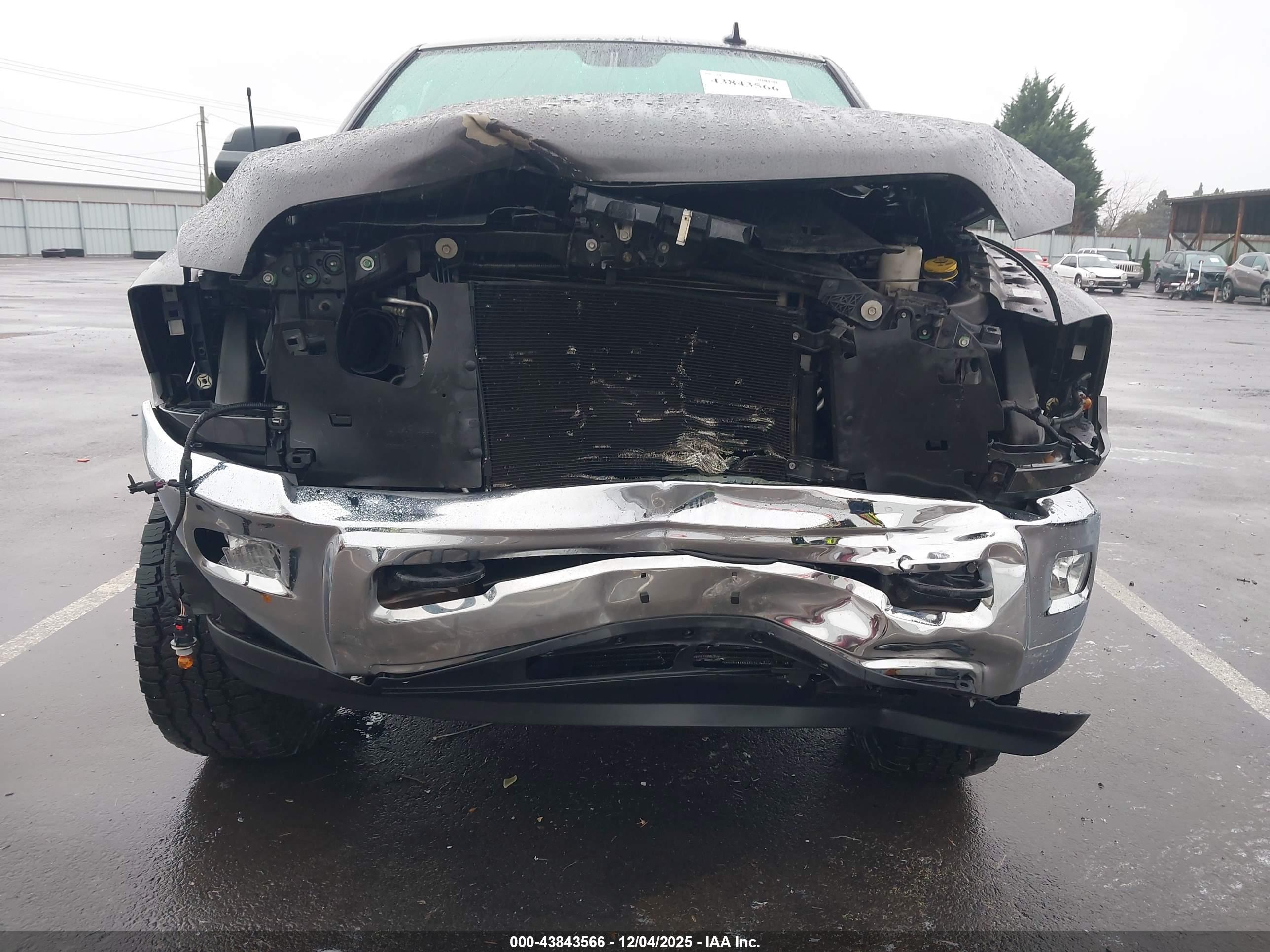 RAM 2500 image 6