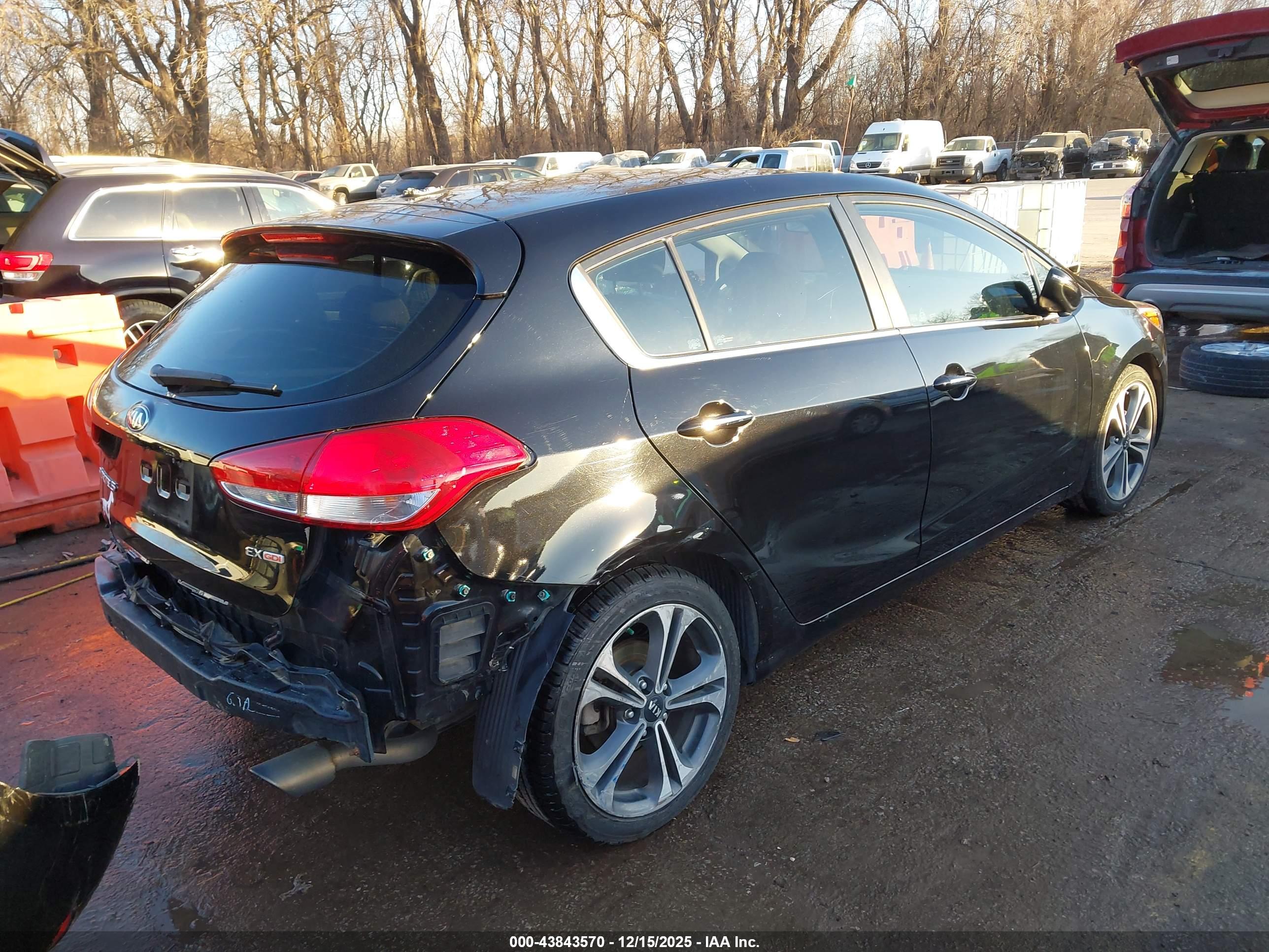 KIA FORTE image 4