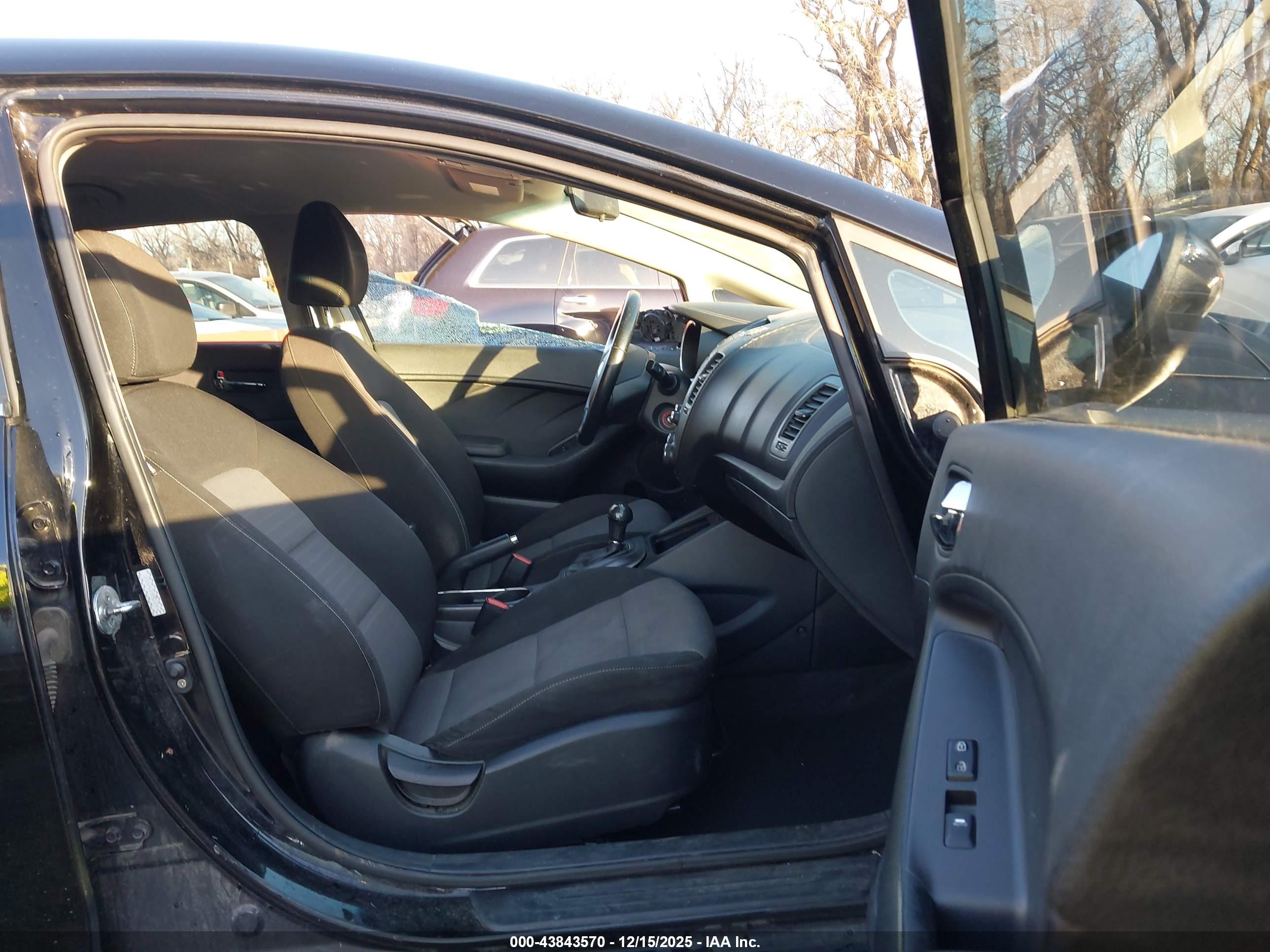 KIA FORTE image 5