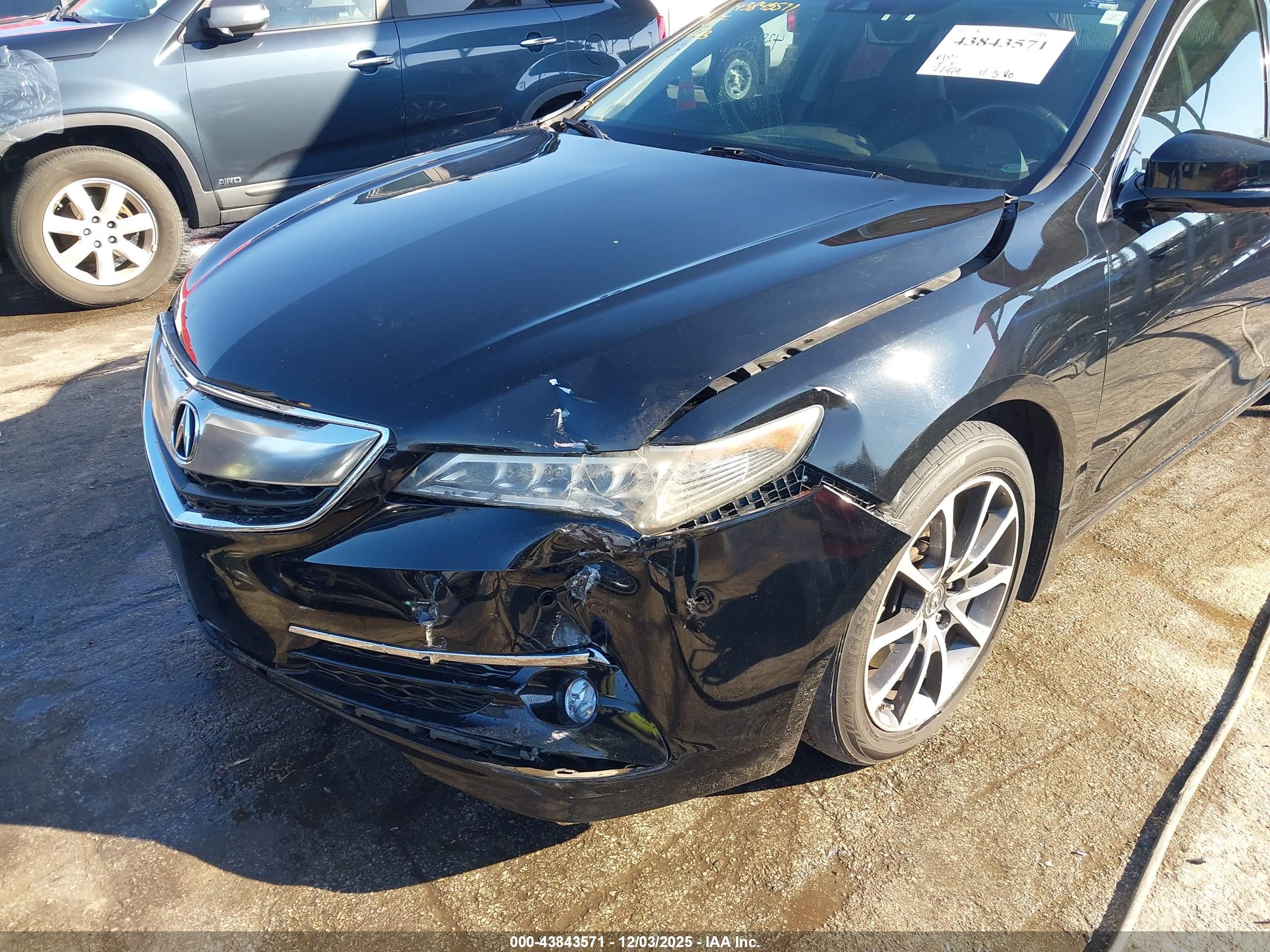 ACURA TLX image 6