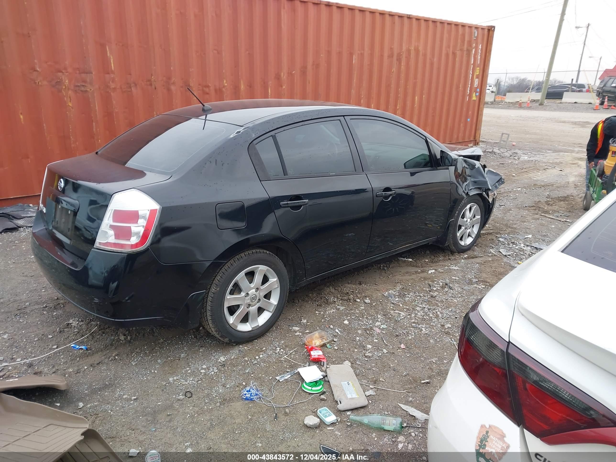 NISSAN SENTRA image 4