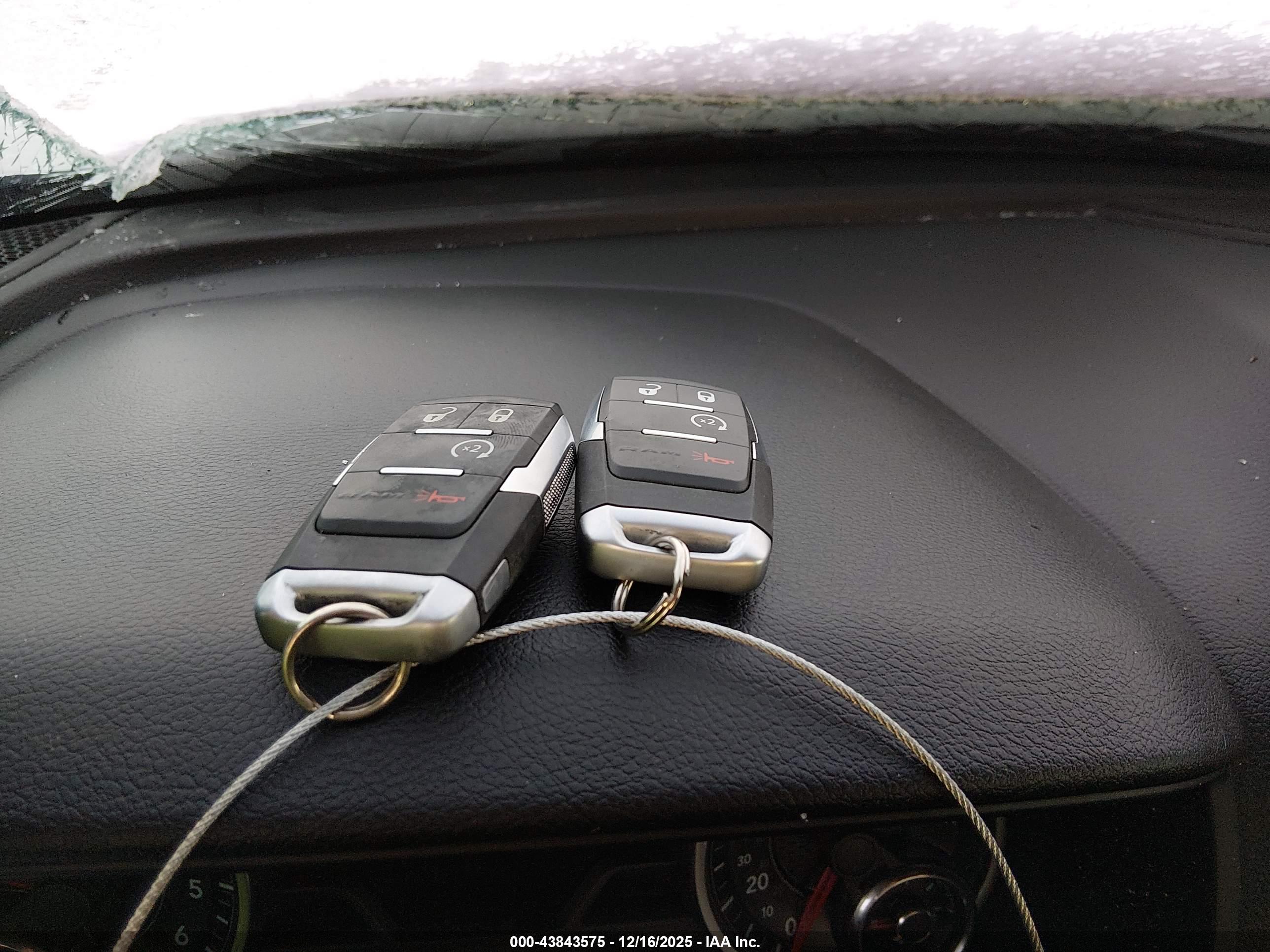RAM 2500 image 11