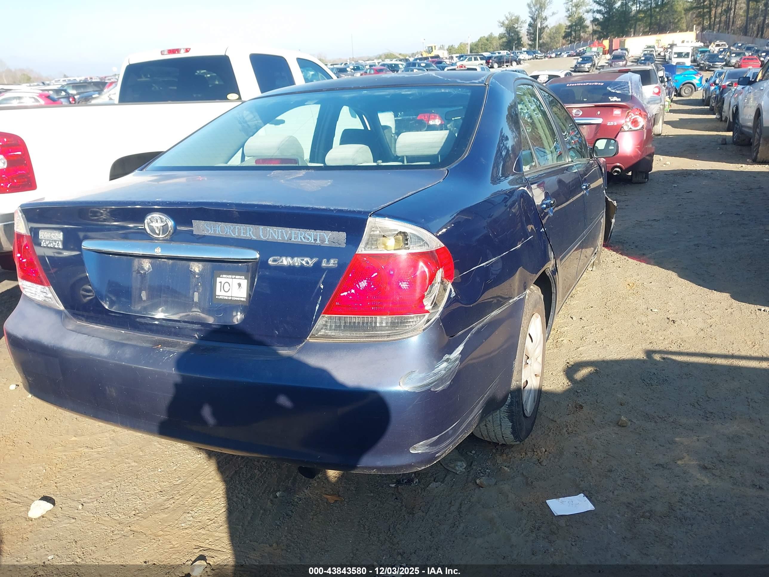 TOYOTA CAMRY image 4