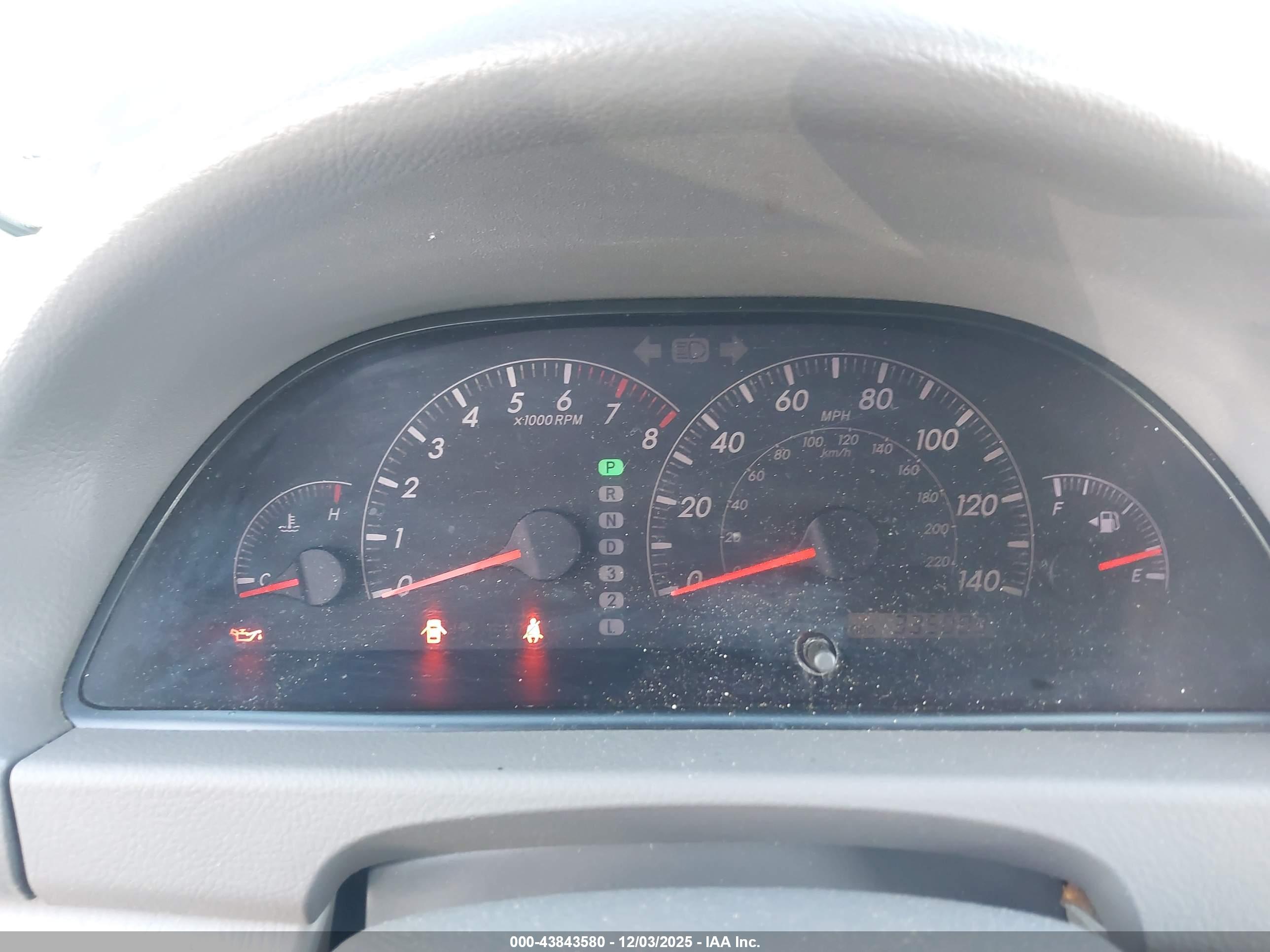 TOYOTA CAMRY image 7